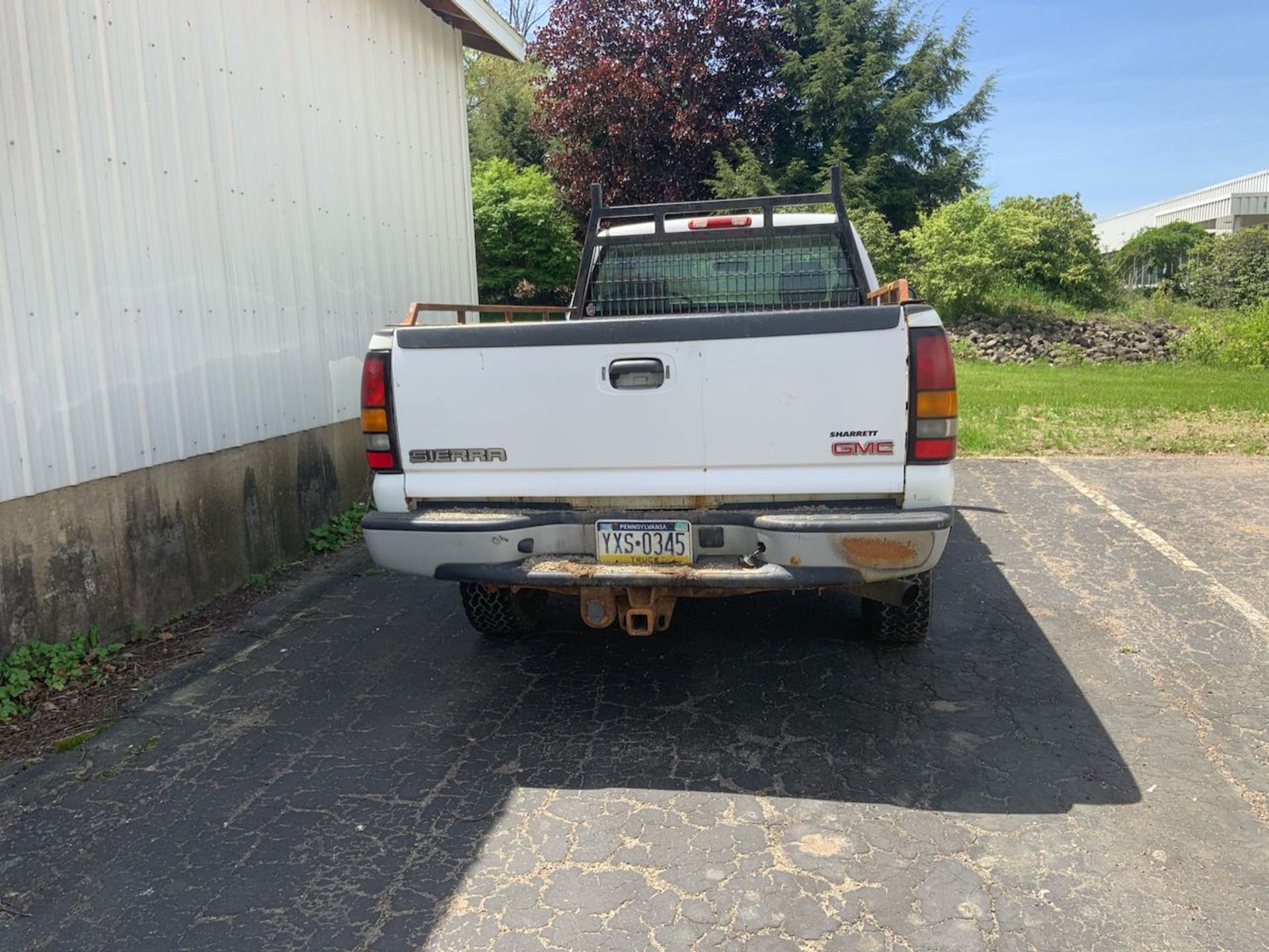 GMC 2500HD single cab, 129,272 miles, with snow plow - Image 9 of 9