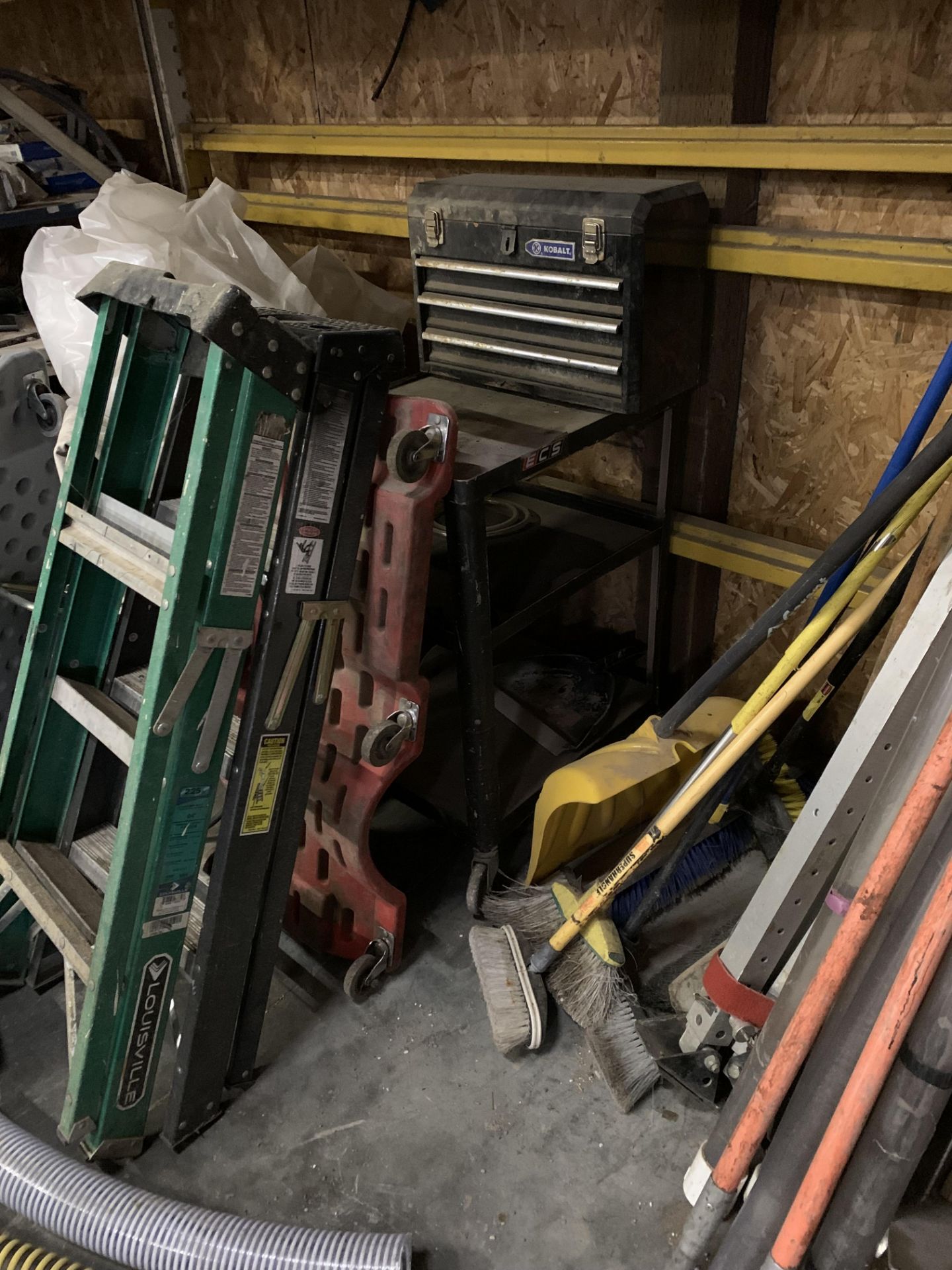 Contents of Racking - Coolers, ladders, hoses, toolbox, cart, low profile auto creeper cart, spray f - Image 3 of 4