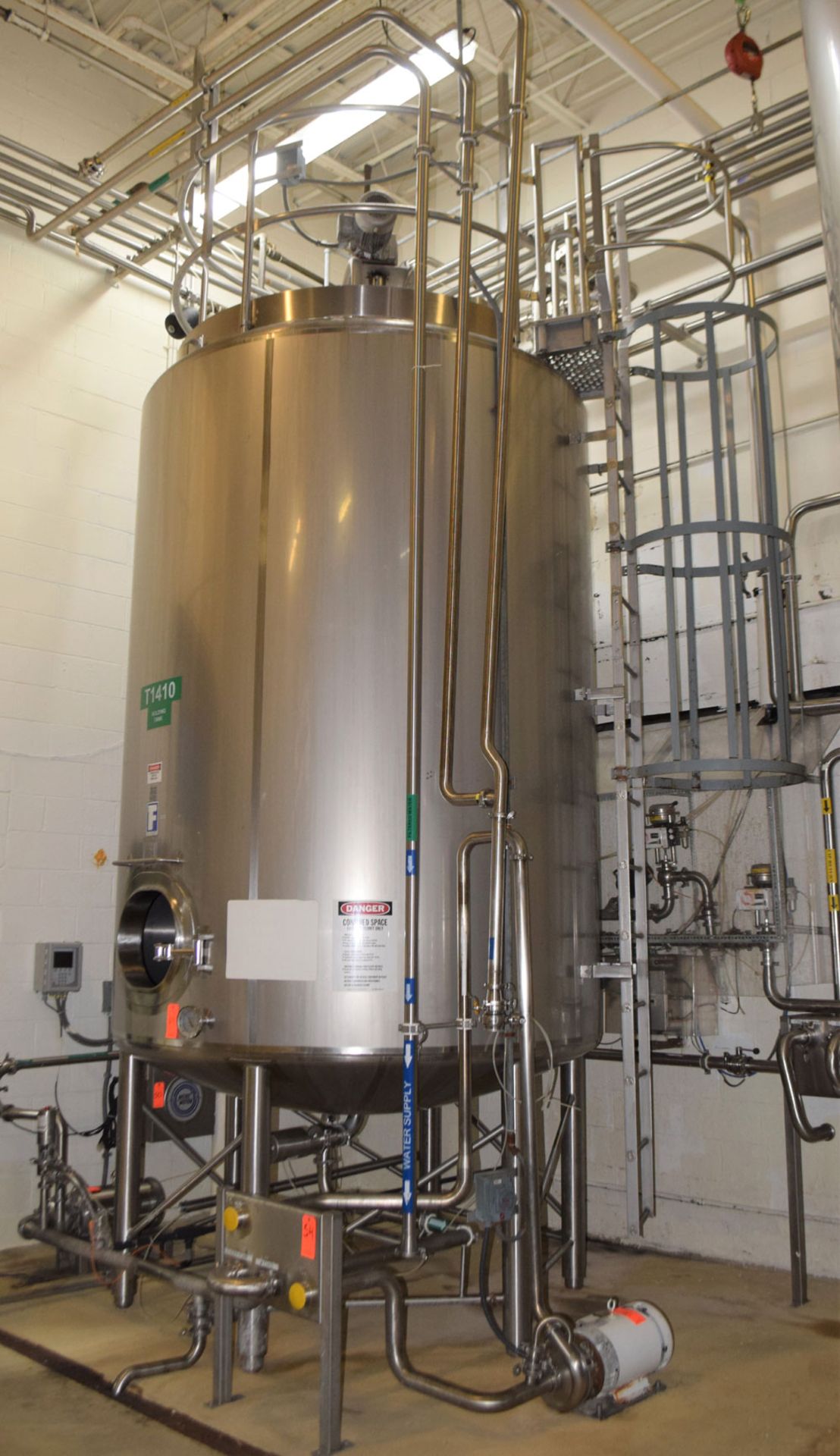 2,500 Gallon Capacity, Feldmeier E74802 Stainless Steel, Vertical, Jacketed Mixing Tank, Closed Top, - Image 3 of 10