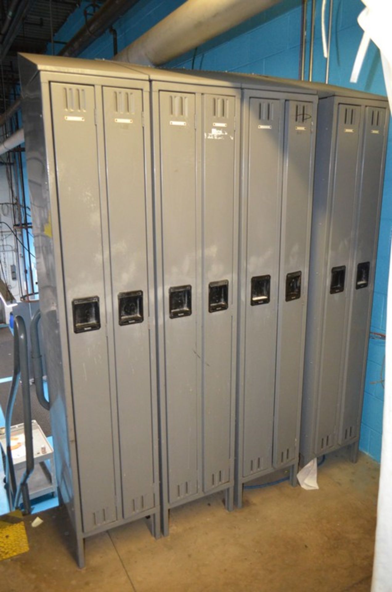 (Approx) 120 Lockers; Location in Plant: Outside Main Offices on Mezzanine - Image 3 of 4