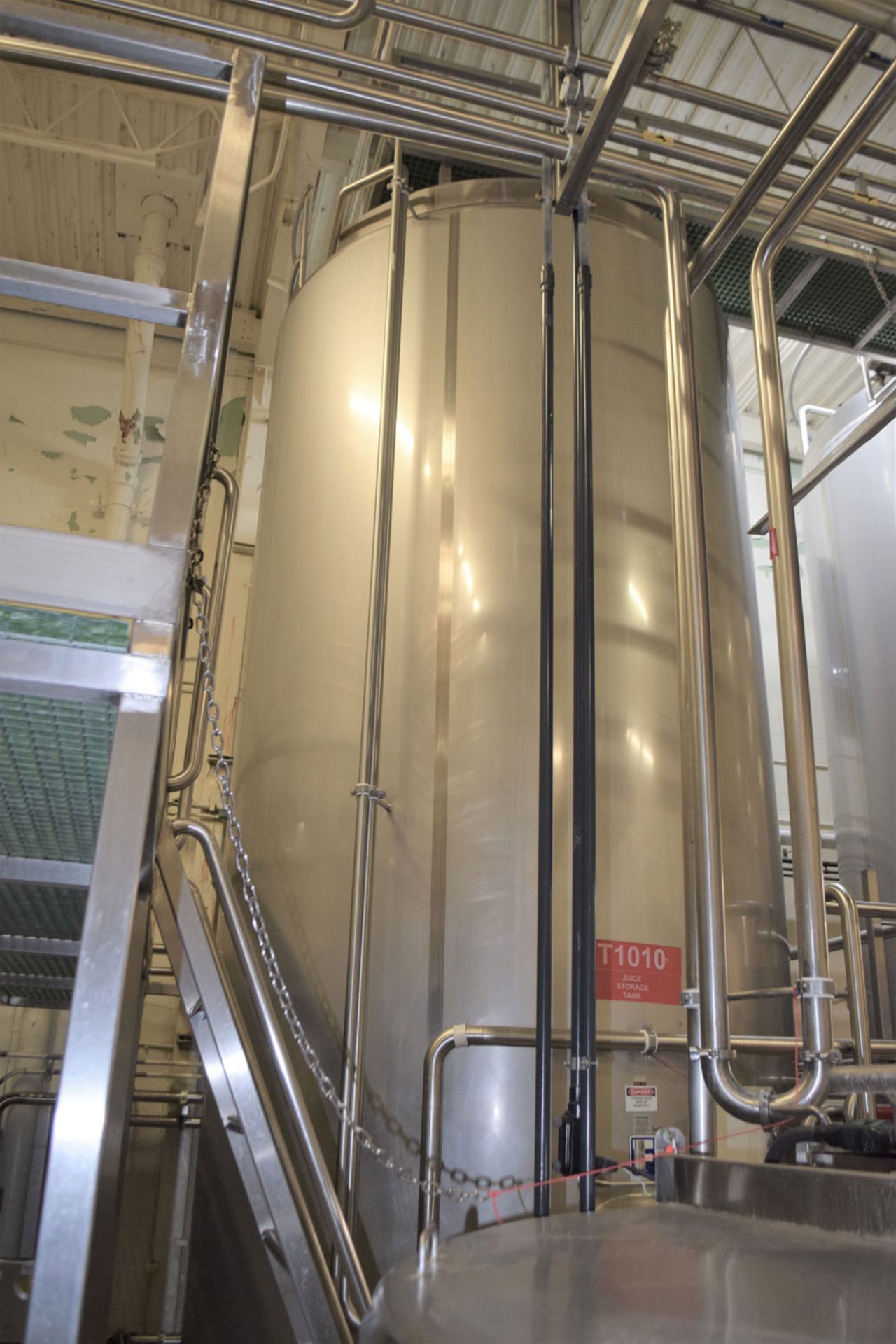 6,000 Gallon Feldmeier E03503 Stainless Steel, Vertical, Jacketed Mixing Tank, Closed Top, Slight - Image 2 of 8