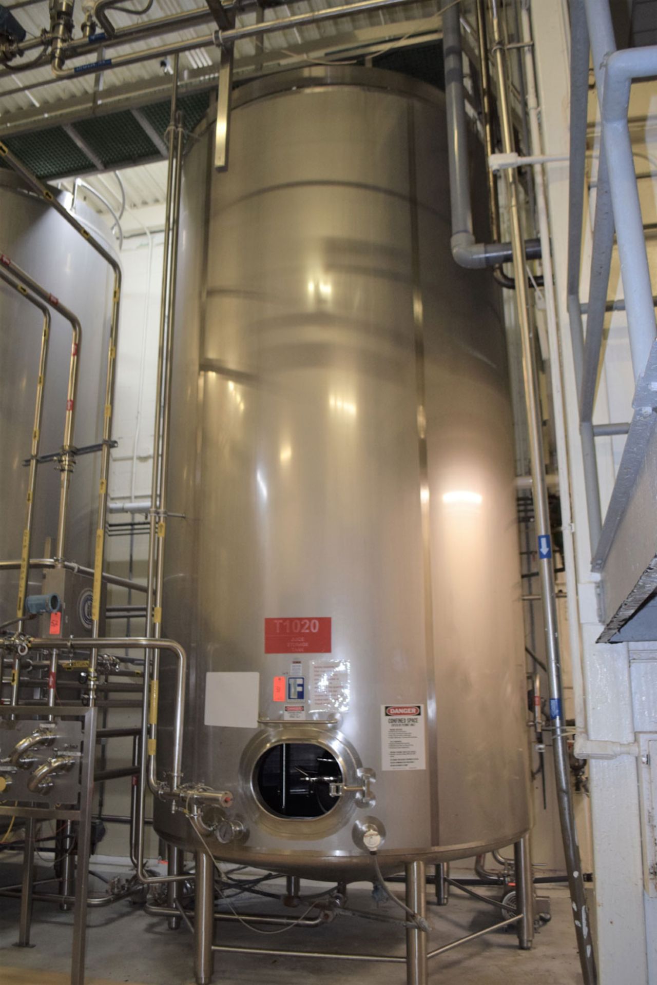 6,000 Gallon Feldmeier E03503 Stainless Steel, Vertical, Jacketed Mixing Tank, Closed Top, Slight - Image 2 of 8