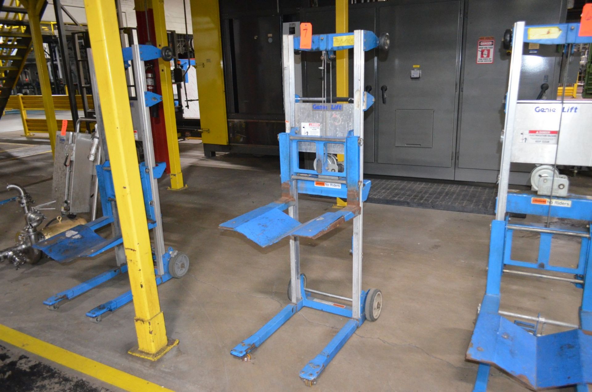 Genie GL4 500 lb Capacity Material Lift; Location in Plant: Line 1 Depalletizer Area