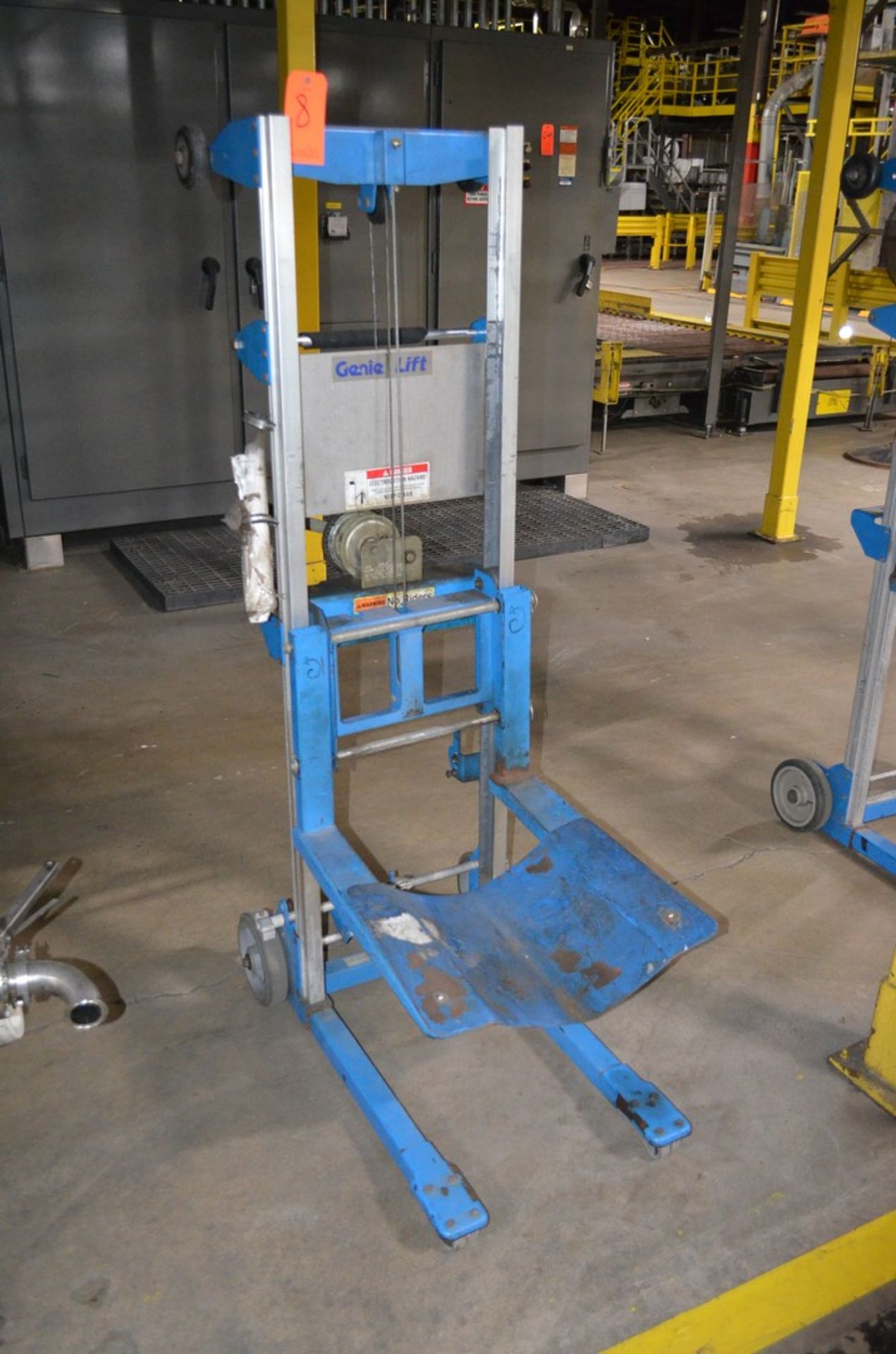 Genie GL4 500 lb Capacity Material Lift; Location in Plant: Line 1 Depalletizer Area