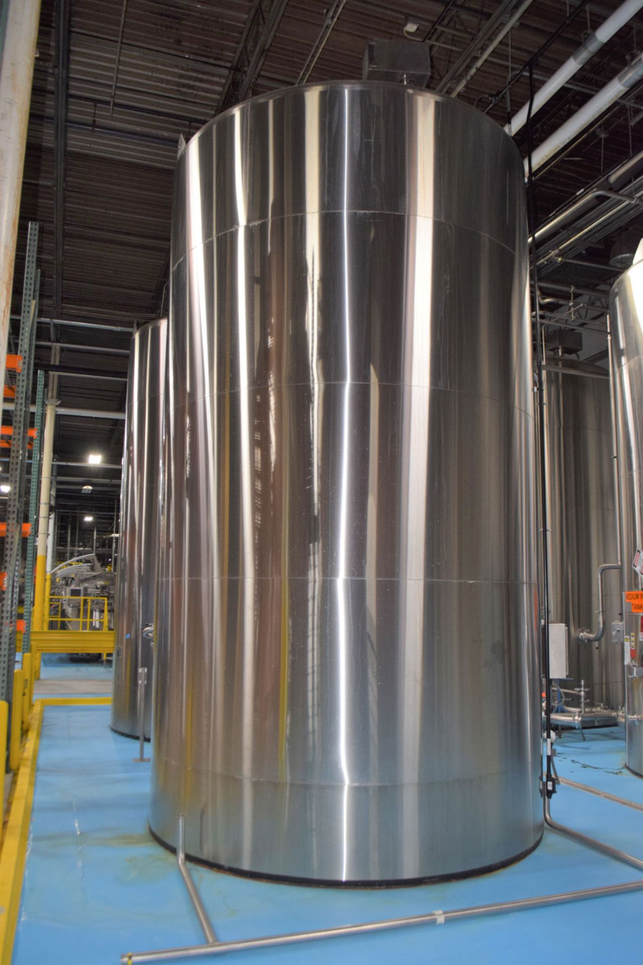 7,000 Gallon, 316L Walker WEP40192640 Stainless Steel Vertical Tank, Closed Top, Flat Bottom ( - Image 2 of 8