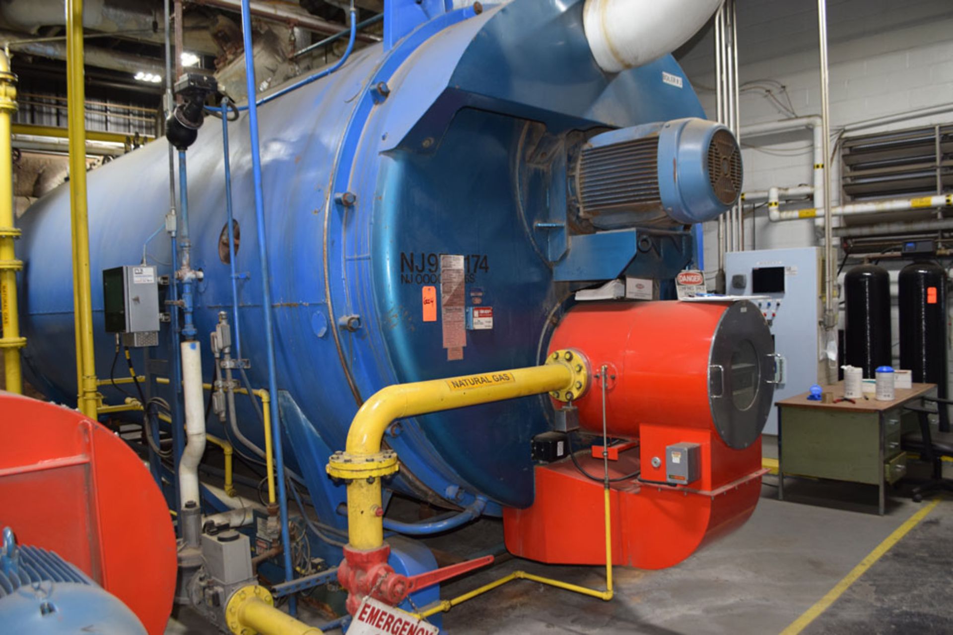 Cleaver Brooks DE400-600 25,106,000 BTU Per Hour Natural Gas Packaged Boiler System Including