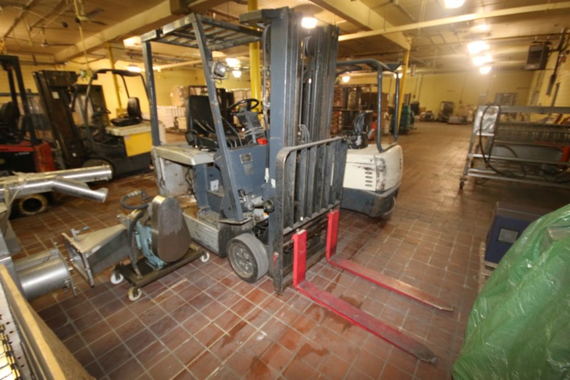 Nissan 2,250 lbs. Sit-Down Electric Forklift, M/N CK1B1L185, Chassis No.: CK1B1-00019B, with 3-Stage - Image 3 of 9