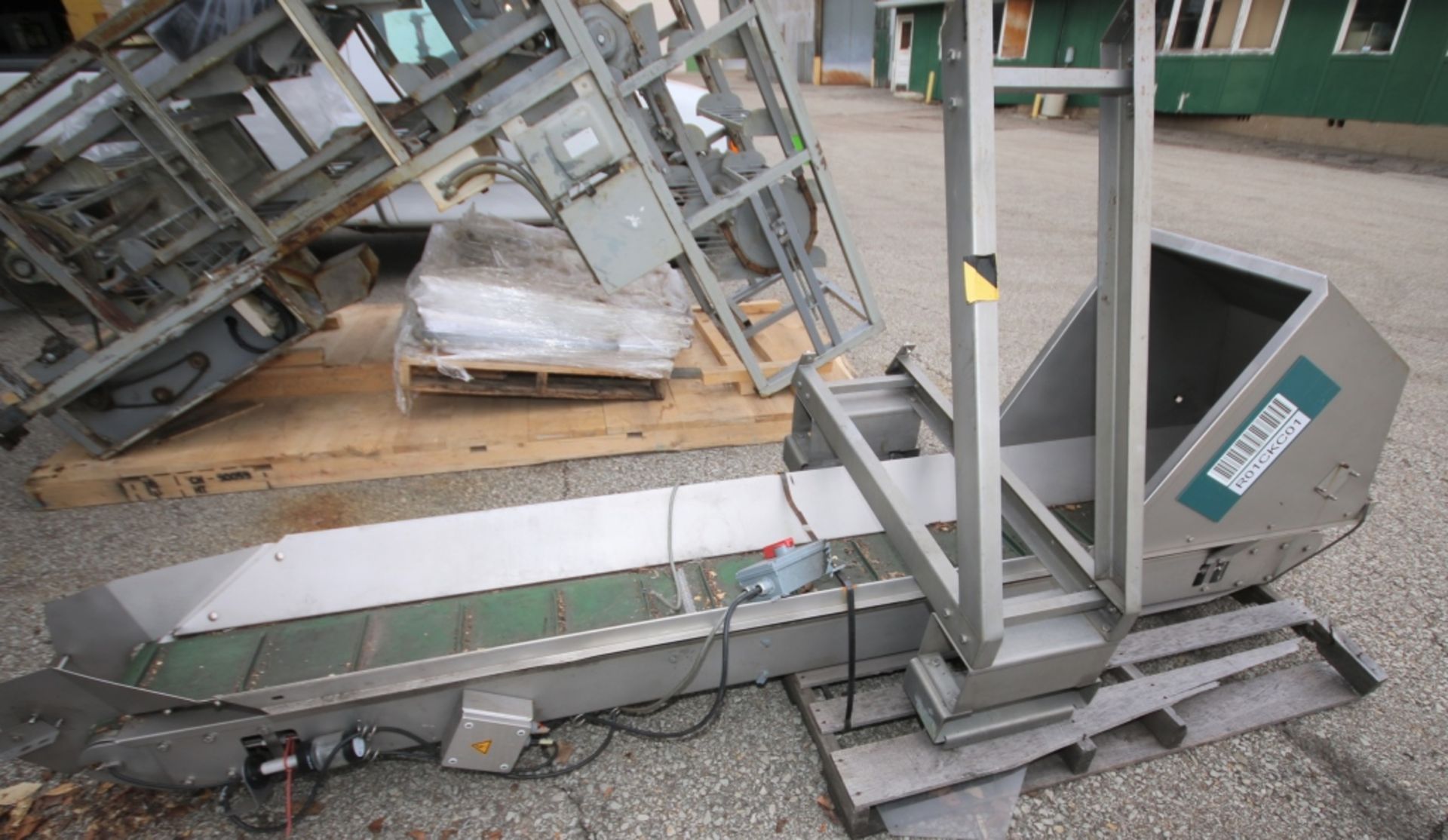 10 ft L S/S Power Inclined Conveyor with - Image 3 of 3