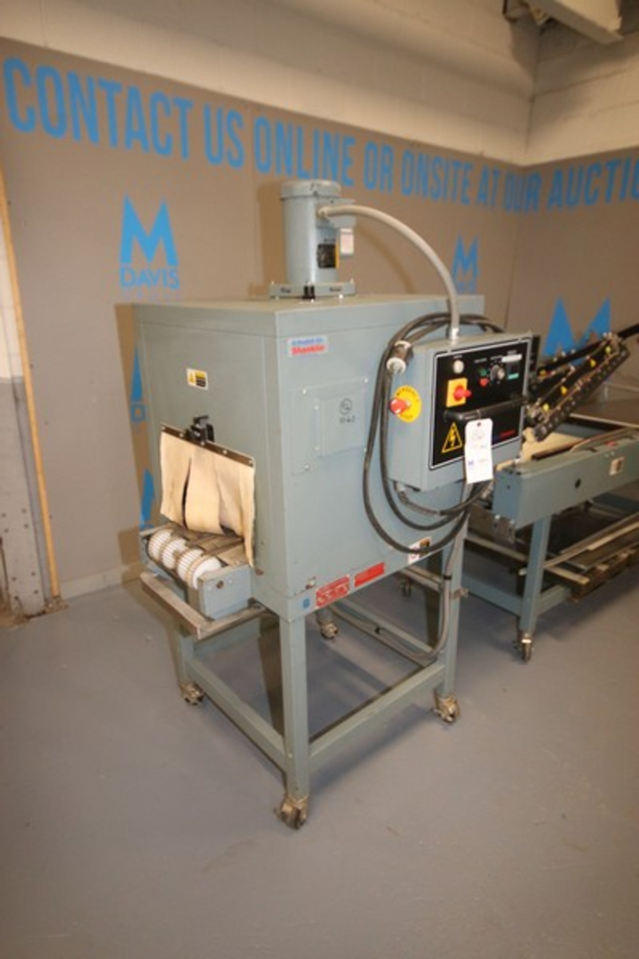 Shanklin Shrink Tunnel & L-Bar Sealer, Shrink Tunnel: M/N T6HCR, S/N T12090-01, 208 Volts, 1 - Image 4 of 16