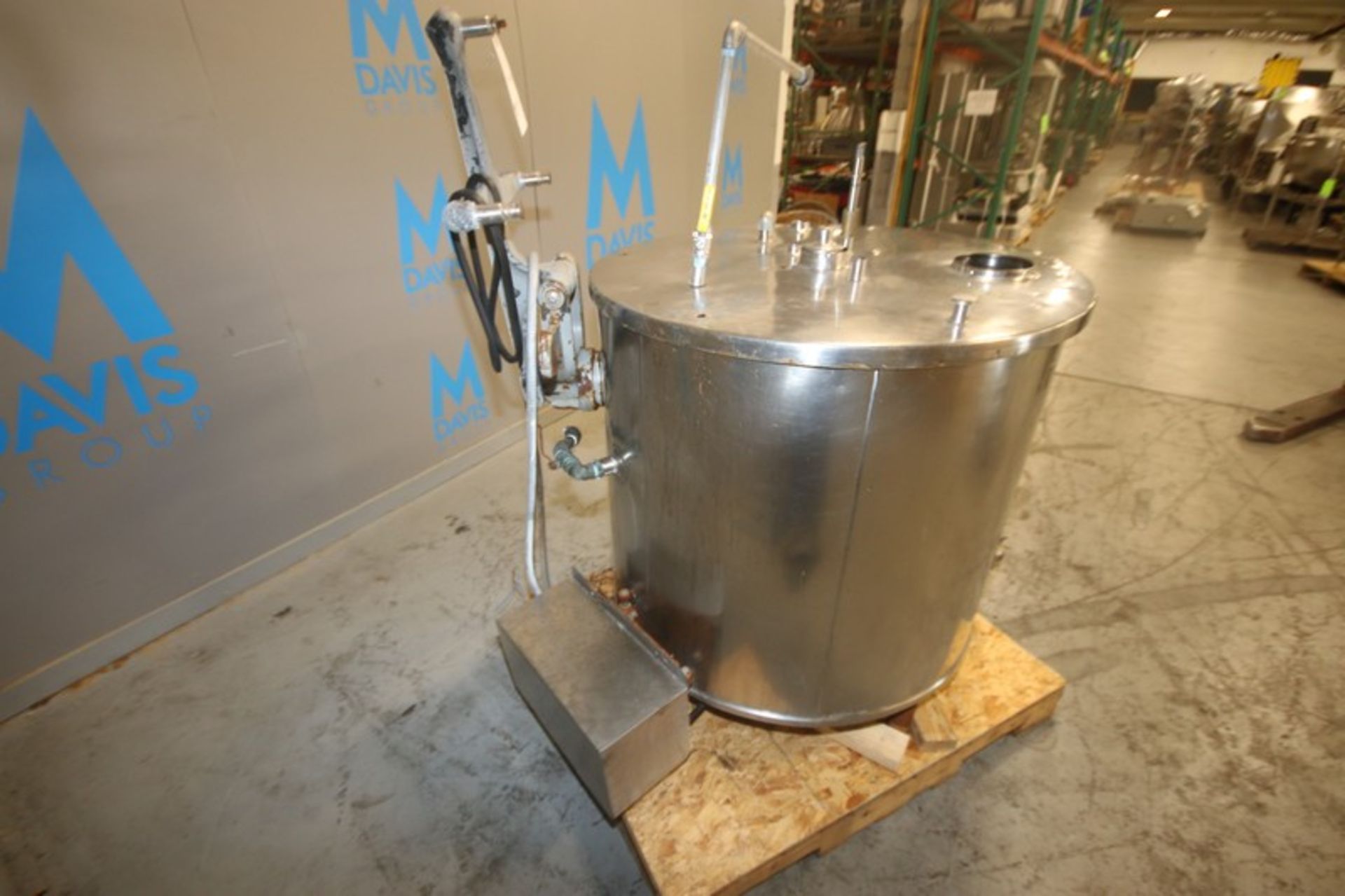 Aprox. 160 Gal. S/S Jacketed Vertical Tank, with Vertical S/S Agitation, Rear Mounted Drive - Image 3 of 14