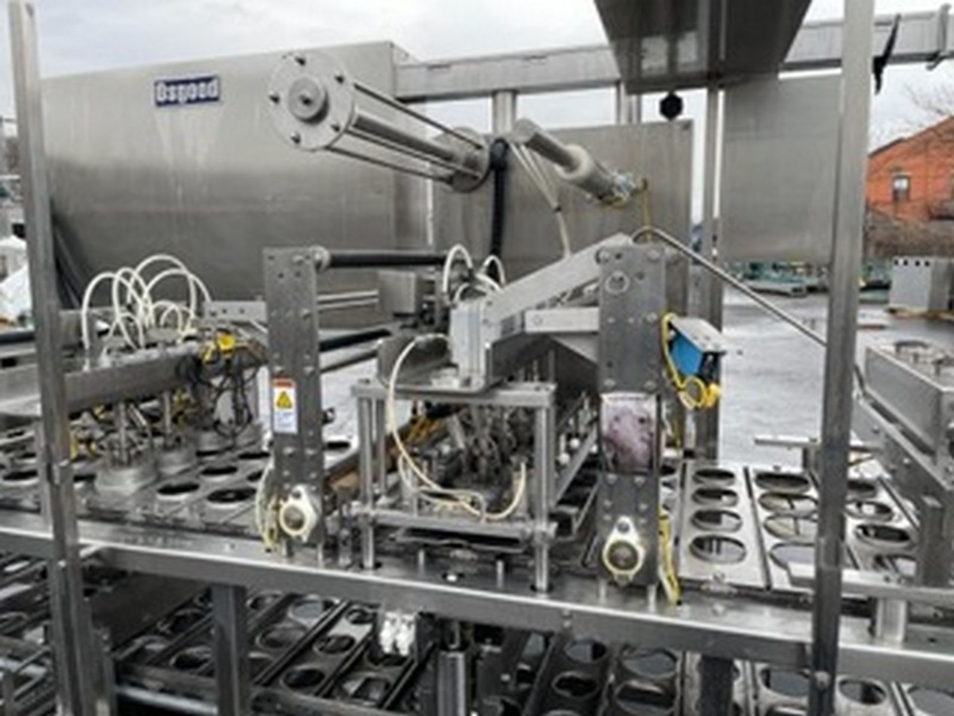 Osgood 4-Lane In-Line S/S Cup Filler,M/N 4800-E, S/N 351-840, Set Up with 3-5/8" W On-Board Change - Image 7 of 18