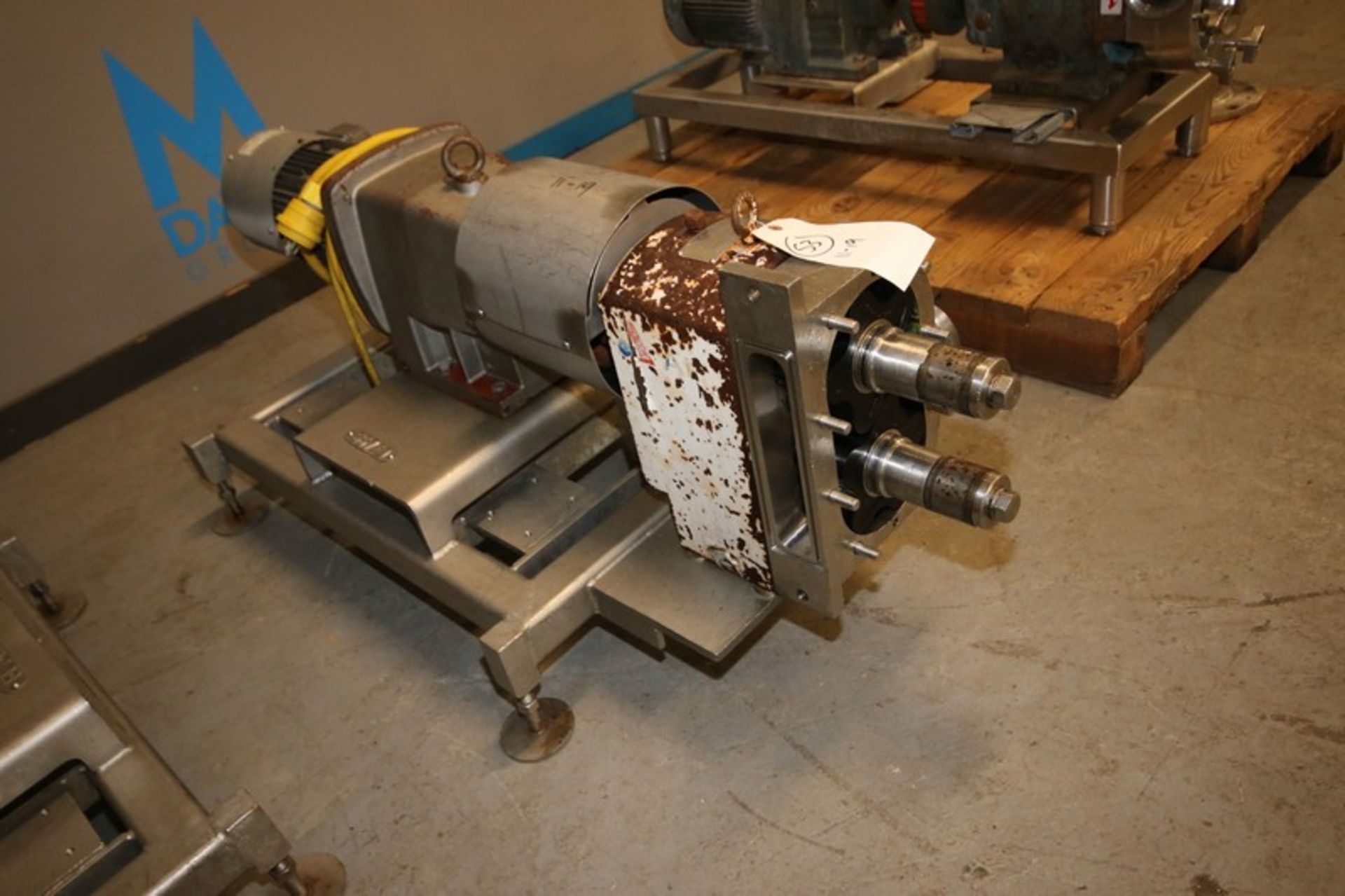 APV 5 hp Positive Displacement Pumps, Size: R4HD, - Image 3 of 9