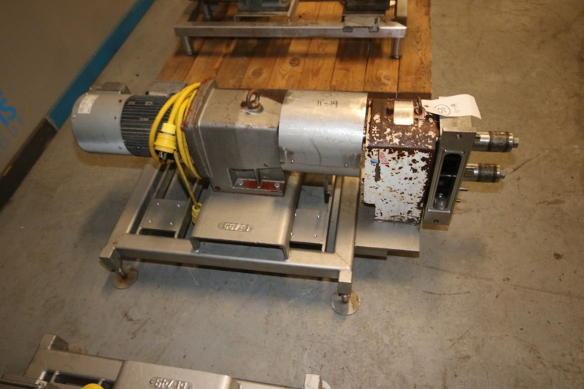 APV 5 hp Positive Displacement Pumps, Size: R4HD, - Image 7 of 9