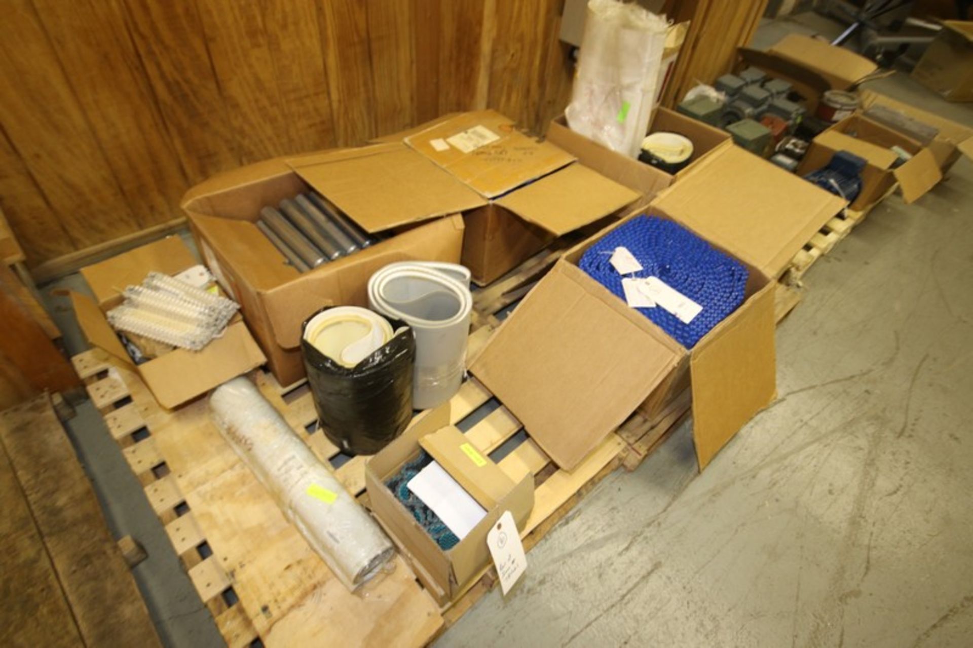 Lot of (2) Pallets of Assorted Conveyor Belt,Chain, & Parts (INV#78021)(Located @ the MDG Showroom - - Image 2 of 5