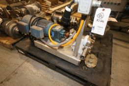 Waukesha Positive Displacement Pump,Size 10, S/N D037700R1, with 1.5" Threaded Head, Rotors, SEW