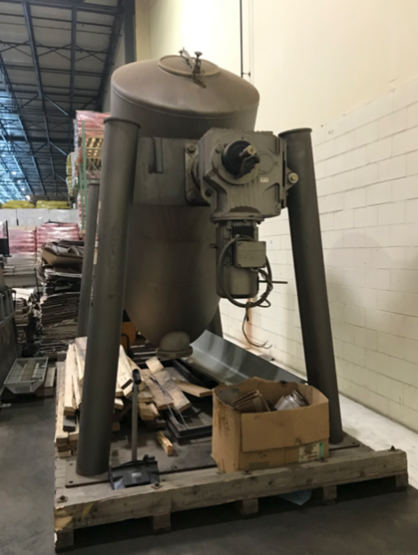 75 CU FT Patterson Kelley Double Cone Mixer (V Blender).  Blender model: cross-flow cf75  Maximum - Image 3 of 4