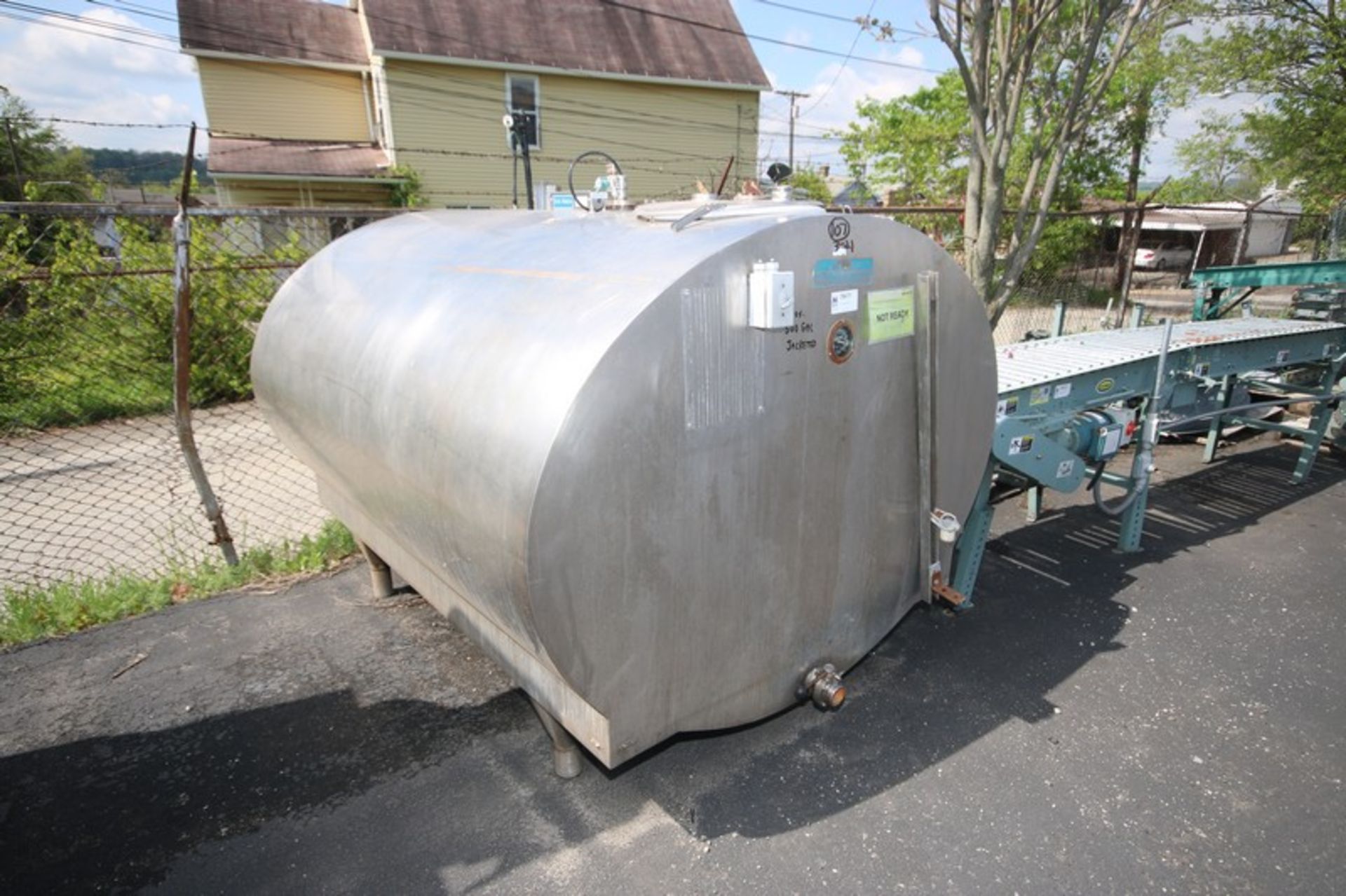 Mueller Aprox. 500 Gal. S/S CIP Oval Tank, Freon Jacketed with Top Man Door, with Tank Master