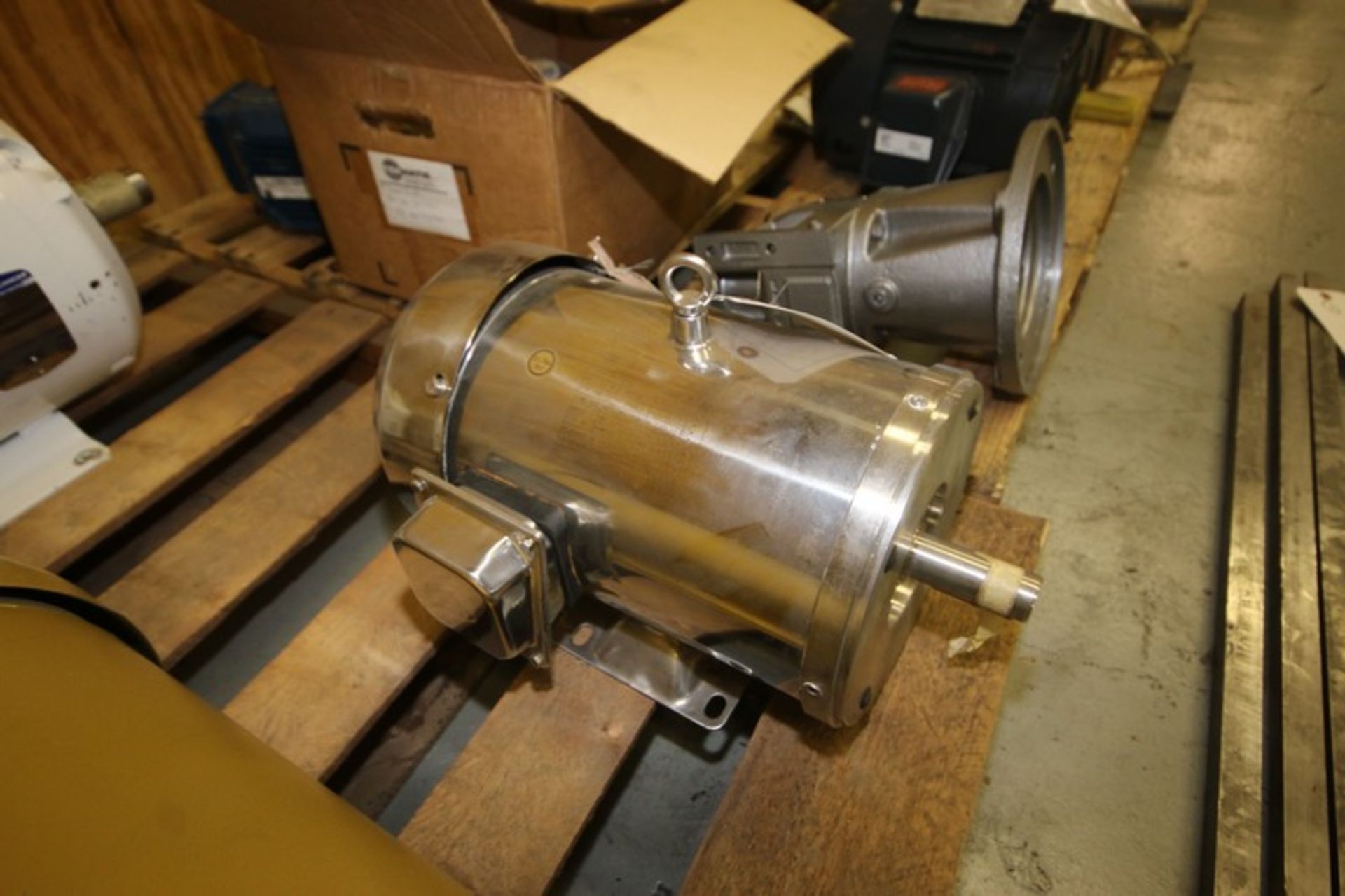 NEW Gator 3 hp S/S Clad Pump Motor,1765 RPM, Frame #182TX, 208-230/460 Volts, 3 Phase(INV#75117) (