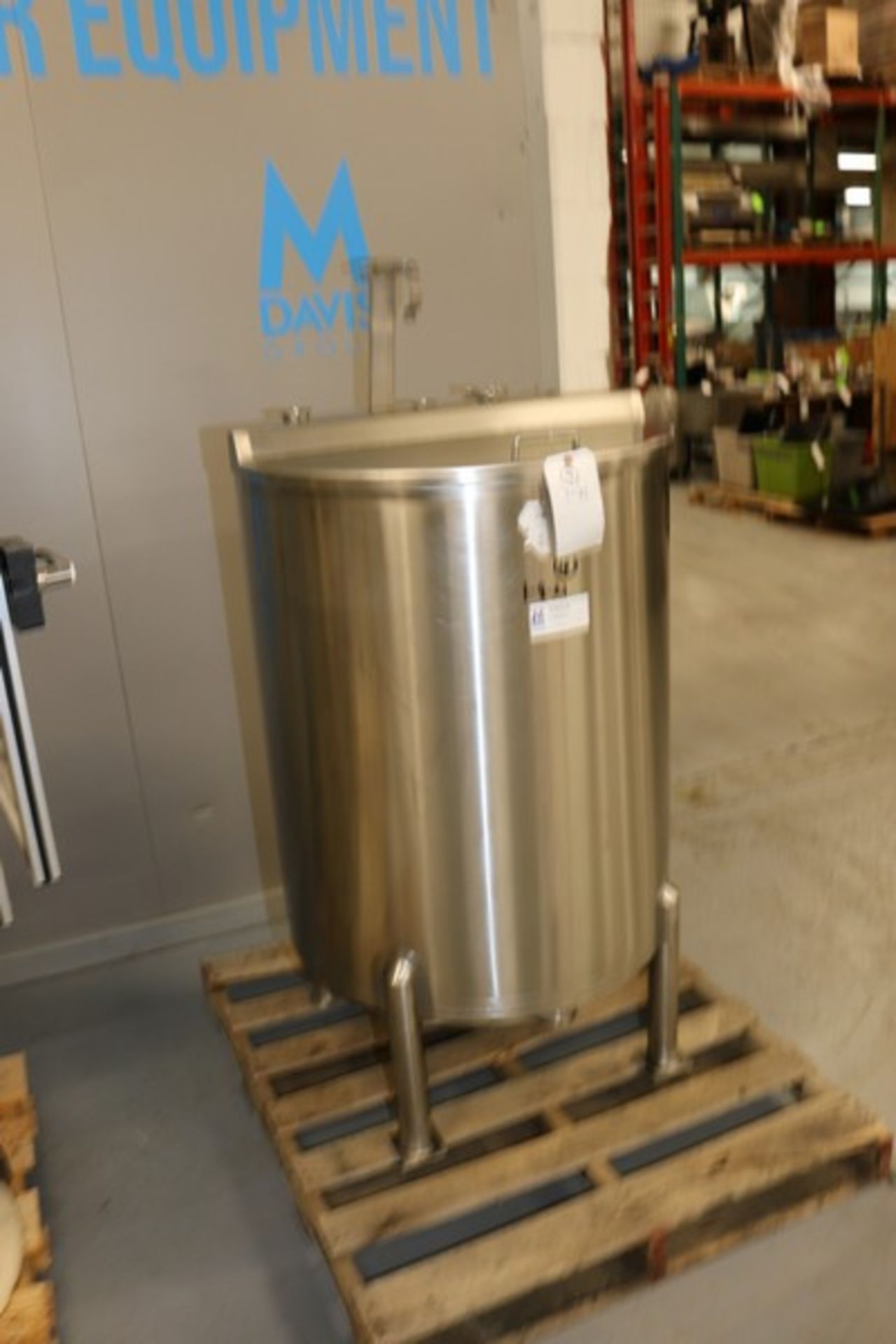 Aprox. 100 Gal. S/S Single Wall Vertical Tank,with S/S CIP Spray Ball, with S/S Hinge Lid, Mounted