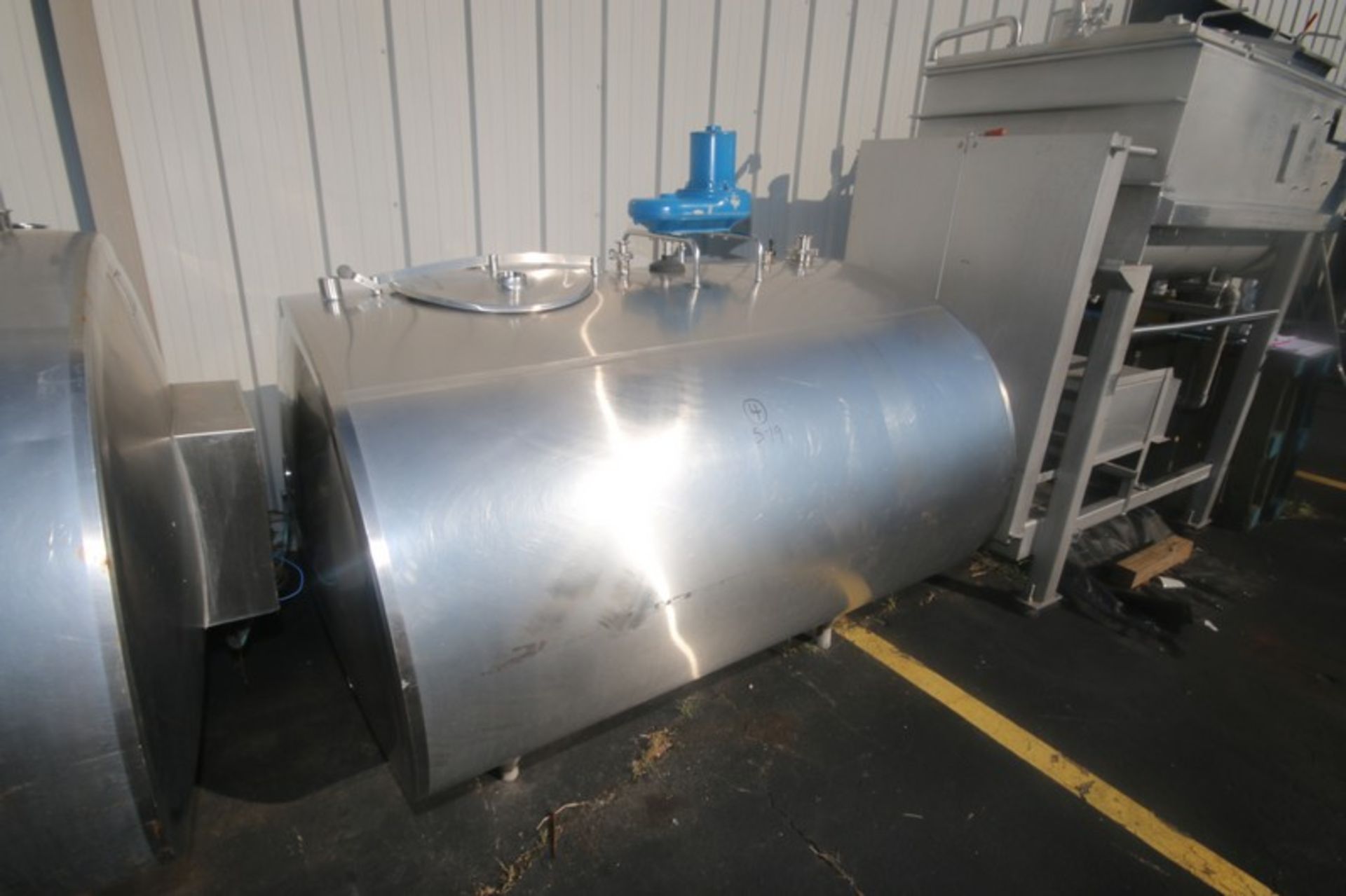 Alfa-Laval 600 Gal. S/S JacketedHorizontal Tank, M/N ET600, S/N 71684, with Top Mounted Agitation - Image 2 of 9