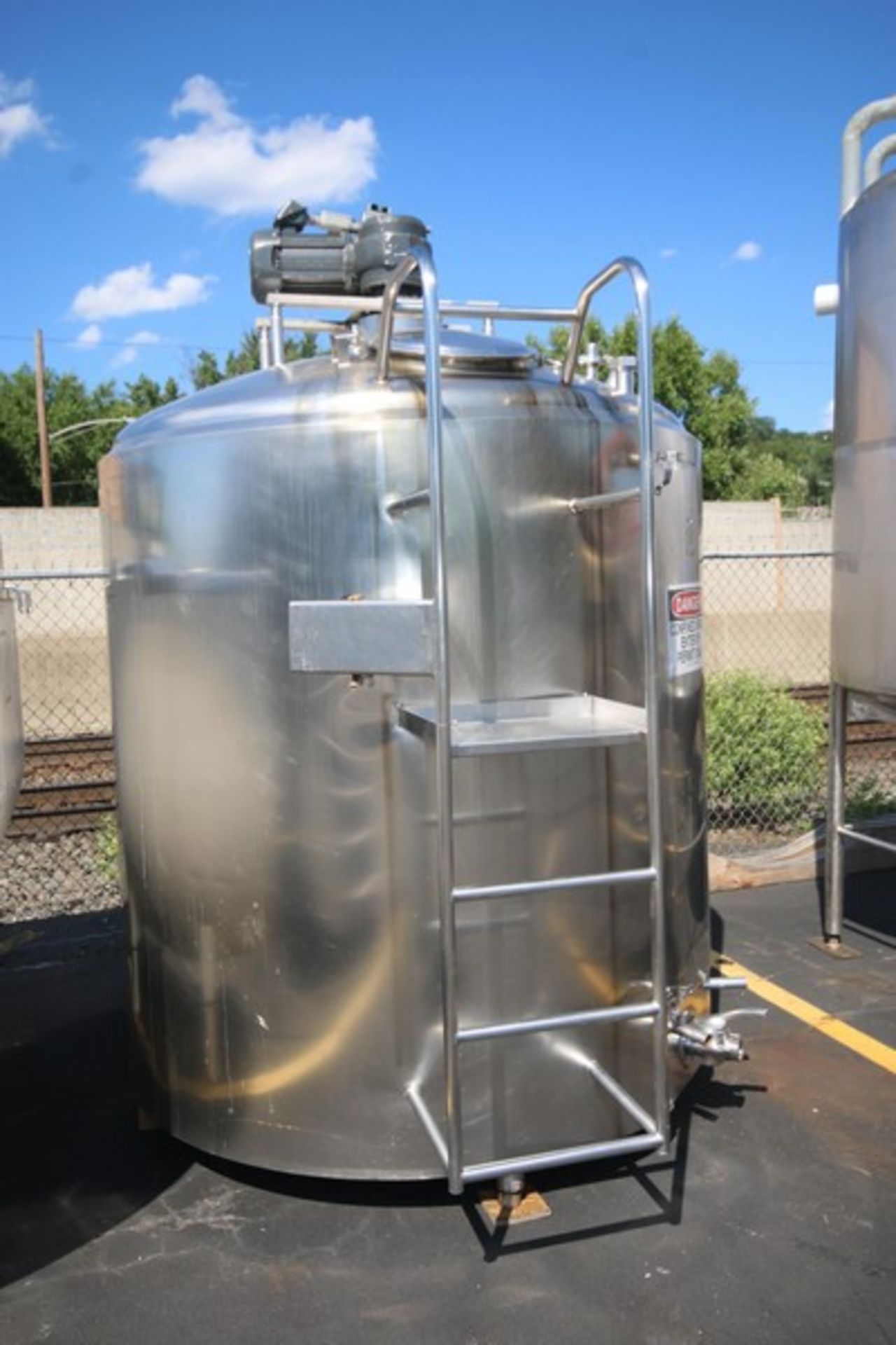 Cherry-Burrell 1,000 Gal. S/S Batch Processor,M/N EPDA, S/N 1000-80-2475, with Top Mounted Agitation - Image 6 of 17