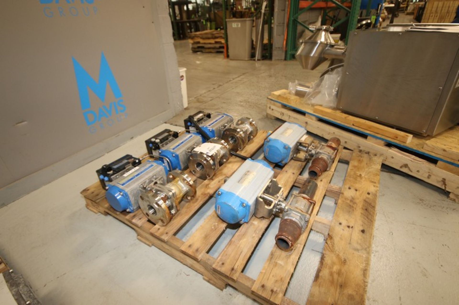 Lot of (5) Jamesbury & Air-Con 2" Air Actuated S/S Ball Valves, Flanged & Threaded Type (INV# - Image 5 of 5