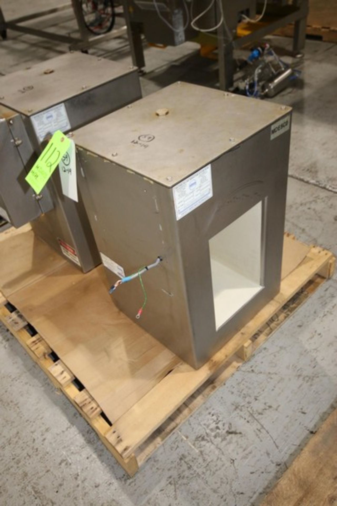 Loma IQ2 S/S Flo-Thru Metal Detector, S/N 38565B,with Aprox. 9" W x 16" D x 13-1/2" H Product - Image 2 of 3