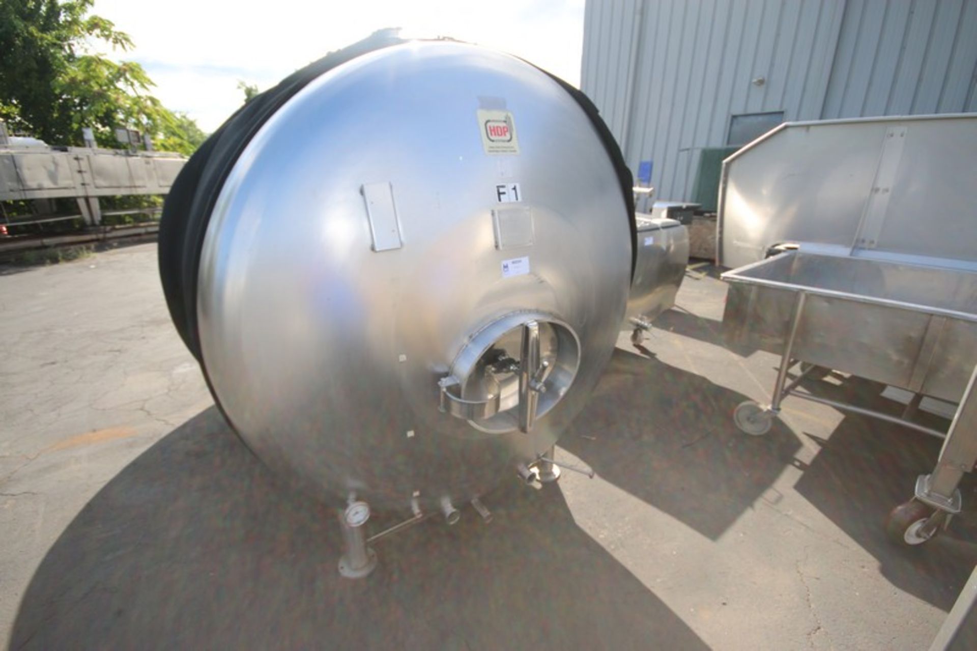 HDP Brewing System Aprox. 1,500 Gal. S/S JacketedTank, M/N CONDITIONING VESSEL 45 HL, S/N CV45 - Image 2 of 11