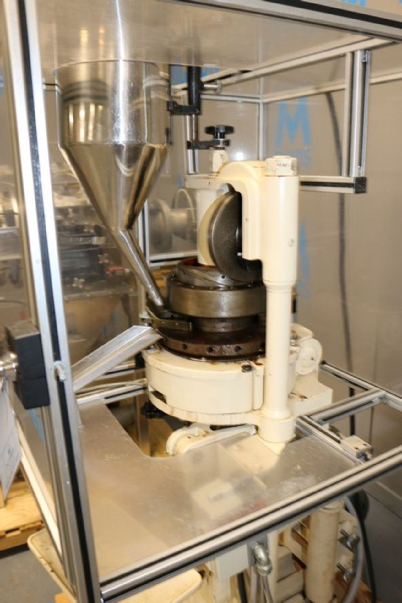 Manesty/Oyster Rotary Tablet Press, M/N B3B, S/N 277252, 16 station, 6.5 ton compression pressure, - Image 8 of 10