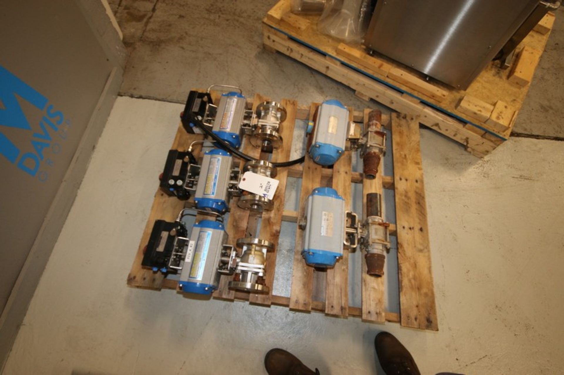 Lot of (5) Jamesbury & Air-Con 2" Air Actuated S/S Ball Valves, Flanged & Threaded Type (INV# - Image 4 of 5