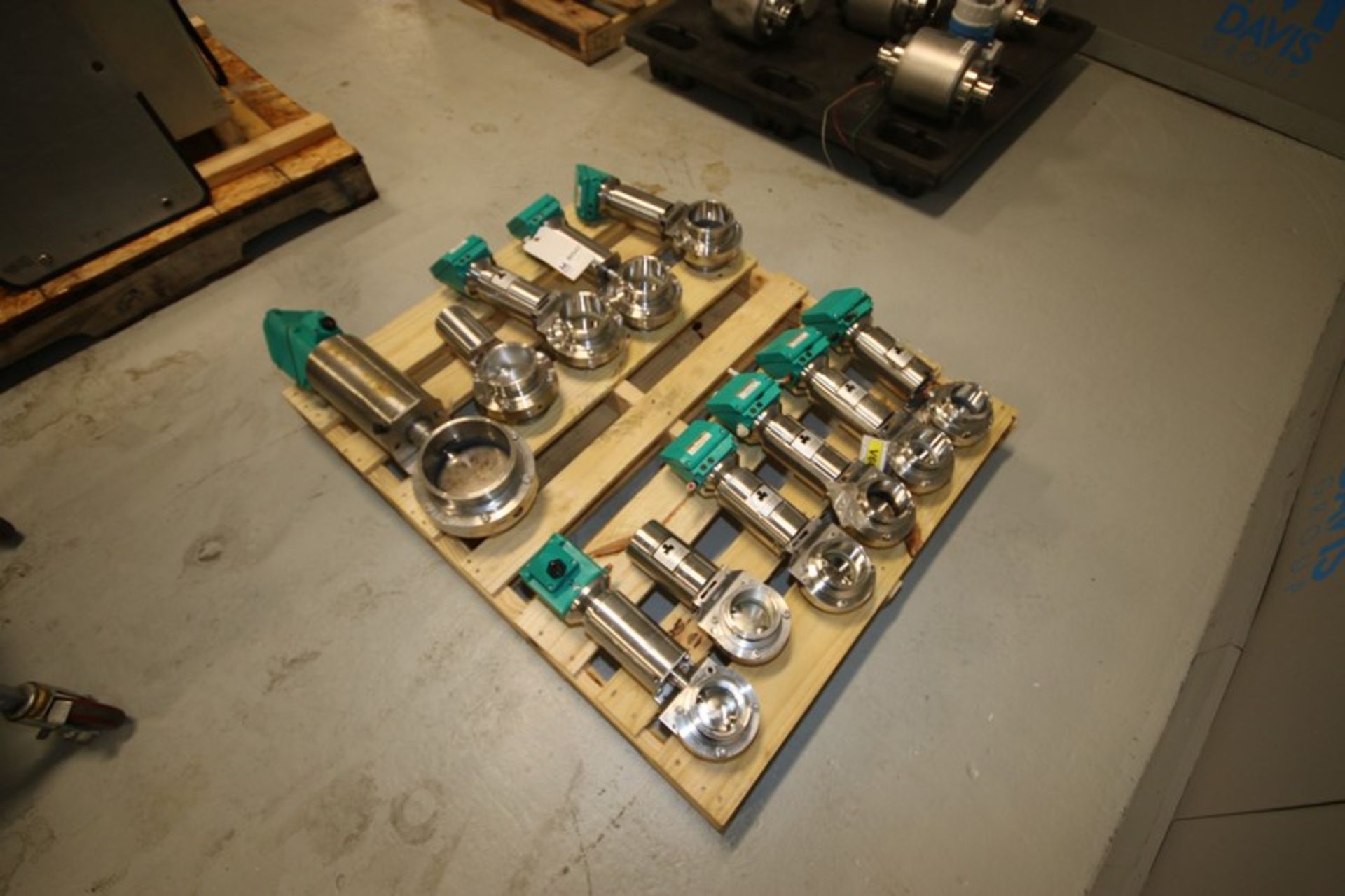 (11) S/S Butterfly Valves,Including (6) Aprox. 3" Clamp Type, (4) Aprox. 4" Clamp Type, & (1) 6" - Image 2 of 6