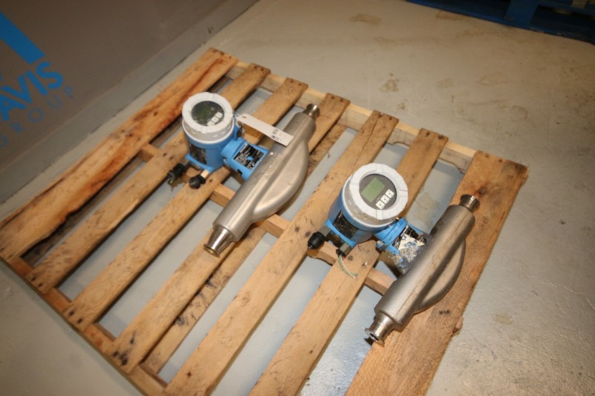 (2) Endress + Hauser Flow Meter,(1) Aprox. 1-1/2" Dia. Clamp Type Inlet/Outlet & (1) Aprox. 1" Clamp - Image 9 of 10