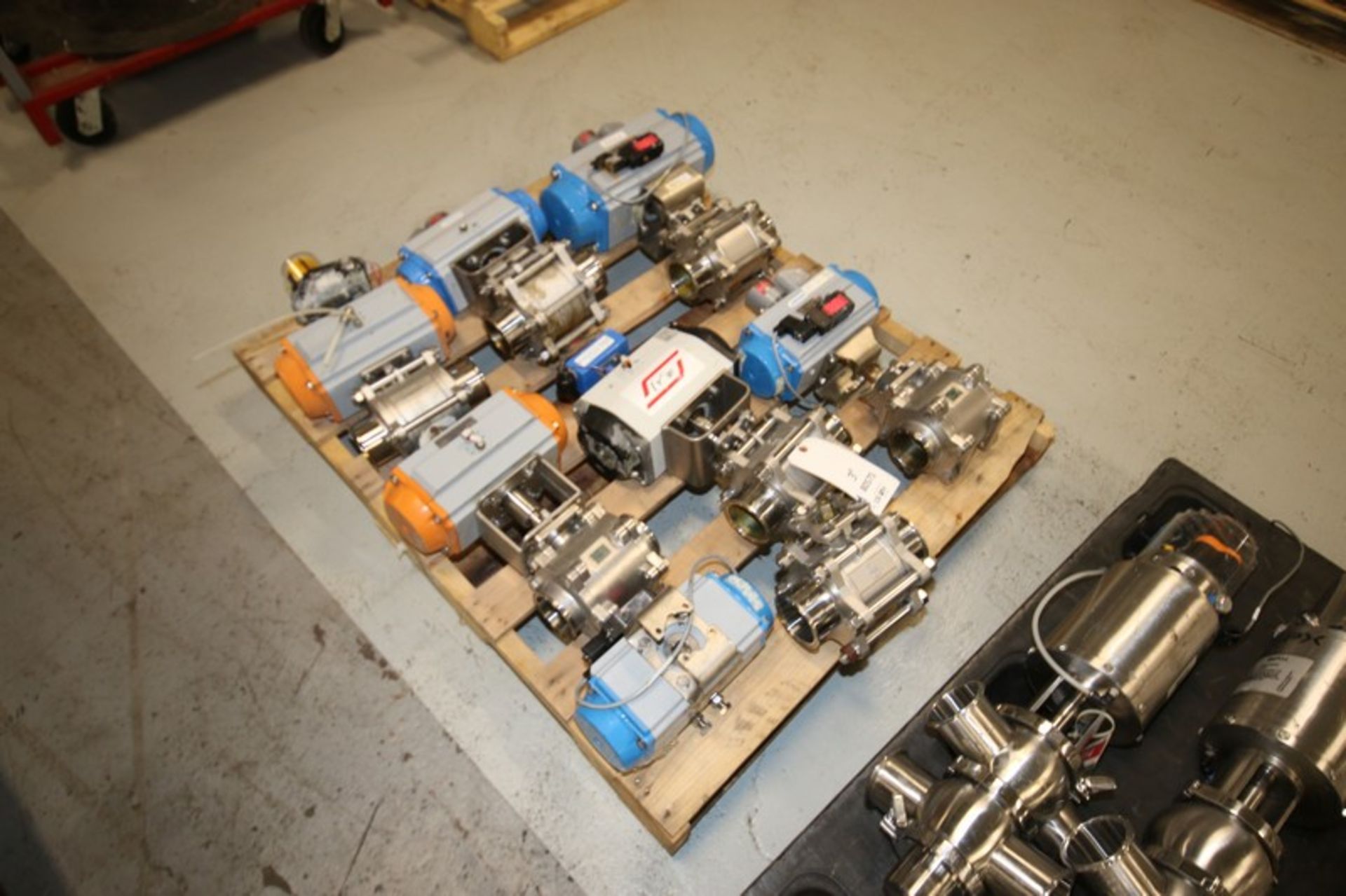 Lot of (7) Jamesbury, Control Link & Flow Tech 3" Air Actuated S/S Ball Valves, Clamp Type (INV# - Image 5 of 5