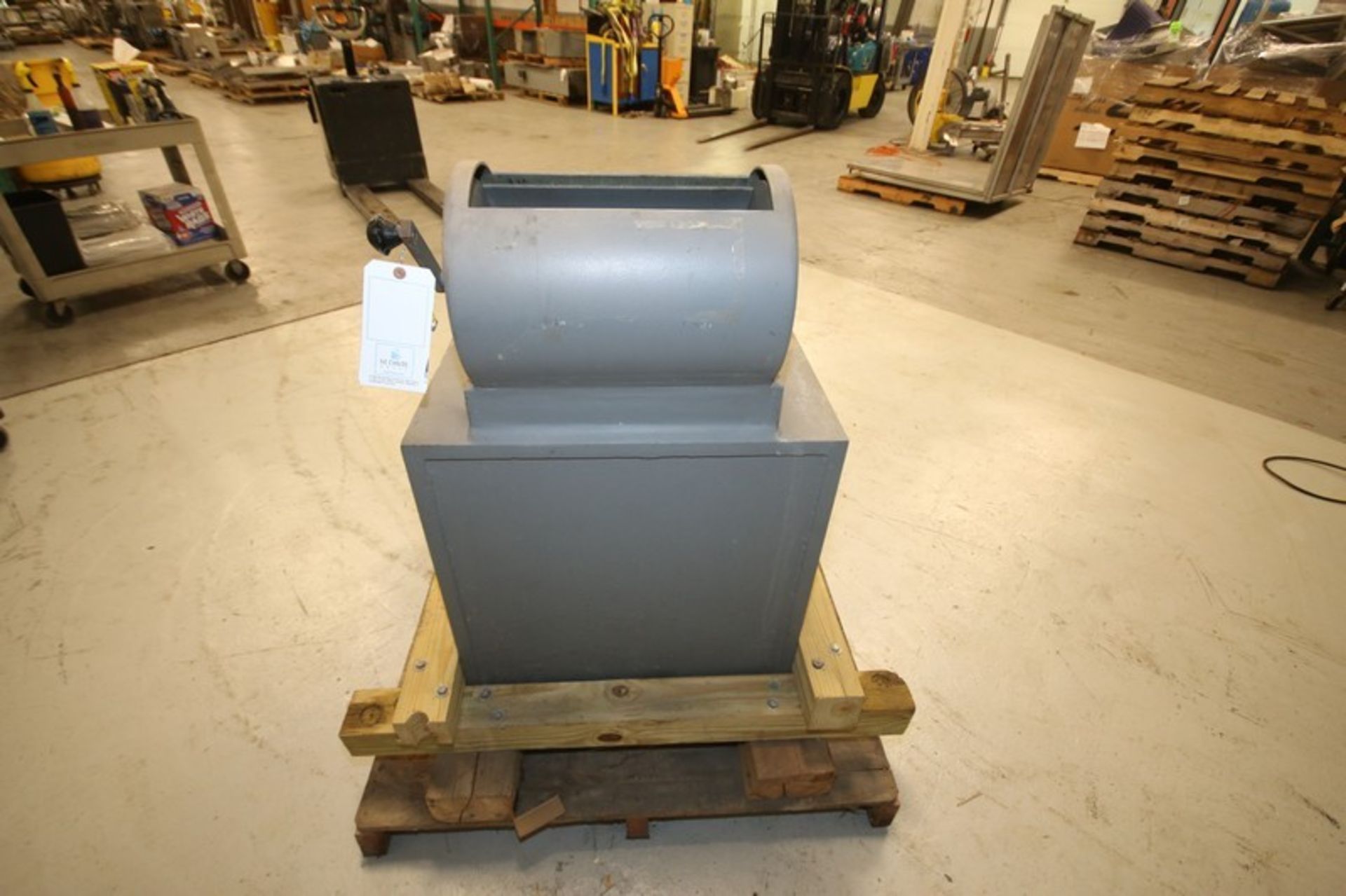 Amsec Safe Wizard Knight Safe,Aprox. 25" W x 33" D x 41" H (INV#79935)(Located @ the MDG Auction - Image 3 of 4