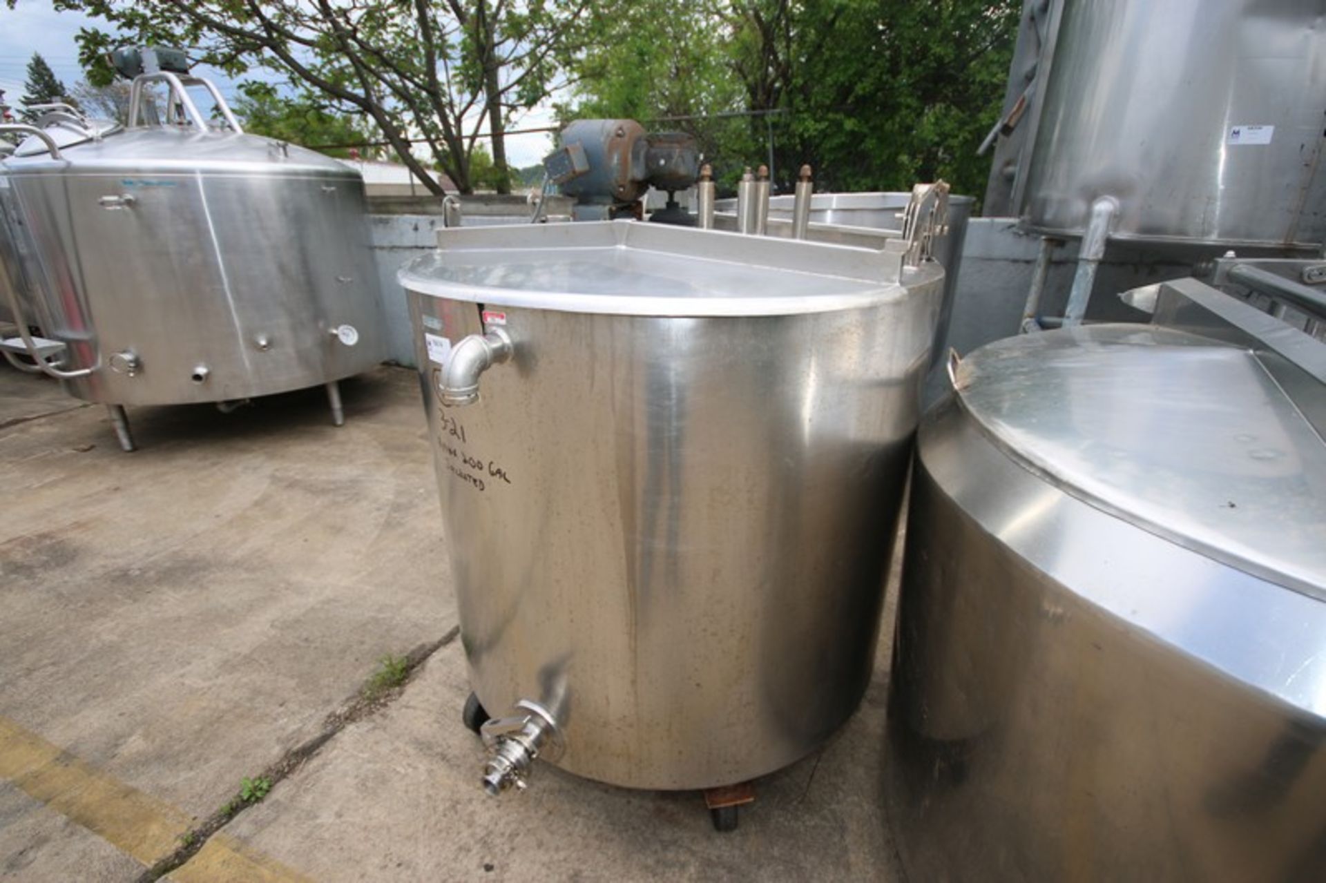 Aprox. 200 Gal. Hinged Lid S/S Jacketed Mix Tank,with Top Mounted Drive Motor with Bottom Sweep - Image 2 of 5