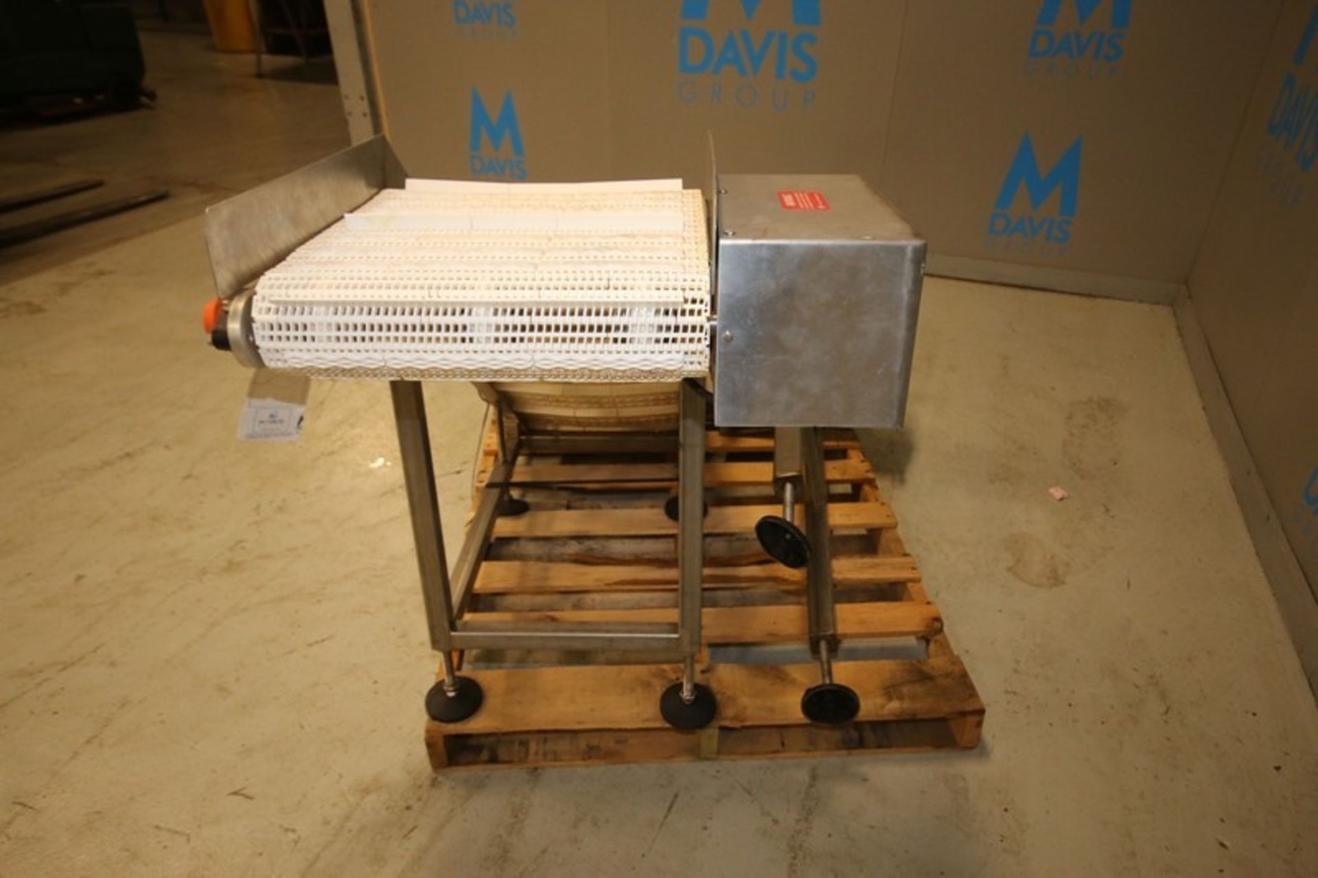 Universal Packaging Inc Aprox 7' L x 39" H x 18" W S/S Inclined Conveyor, Model TC.18.72, SN 1713 - Image 4 of 6