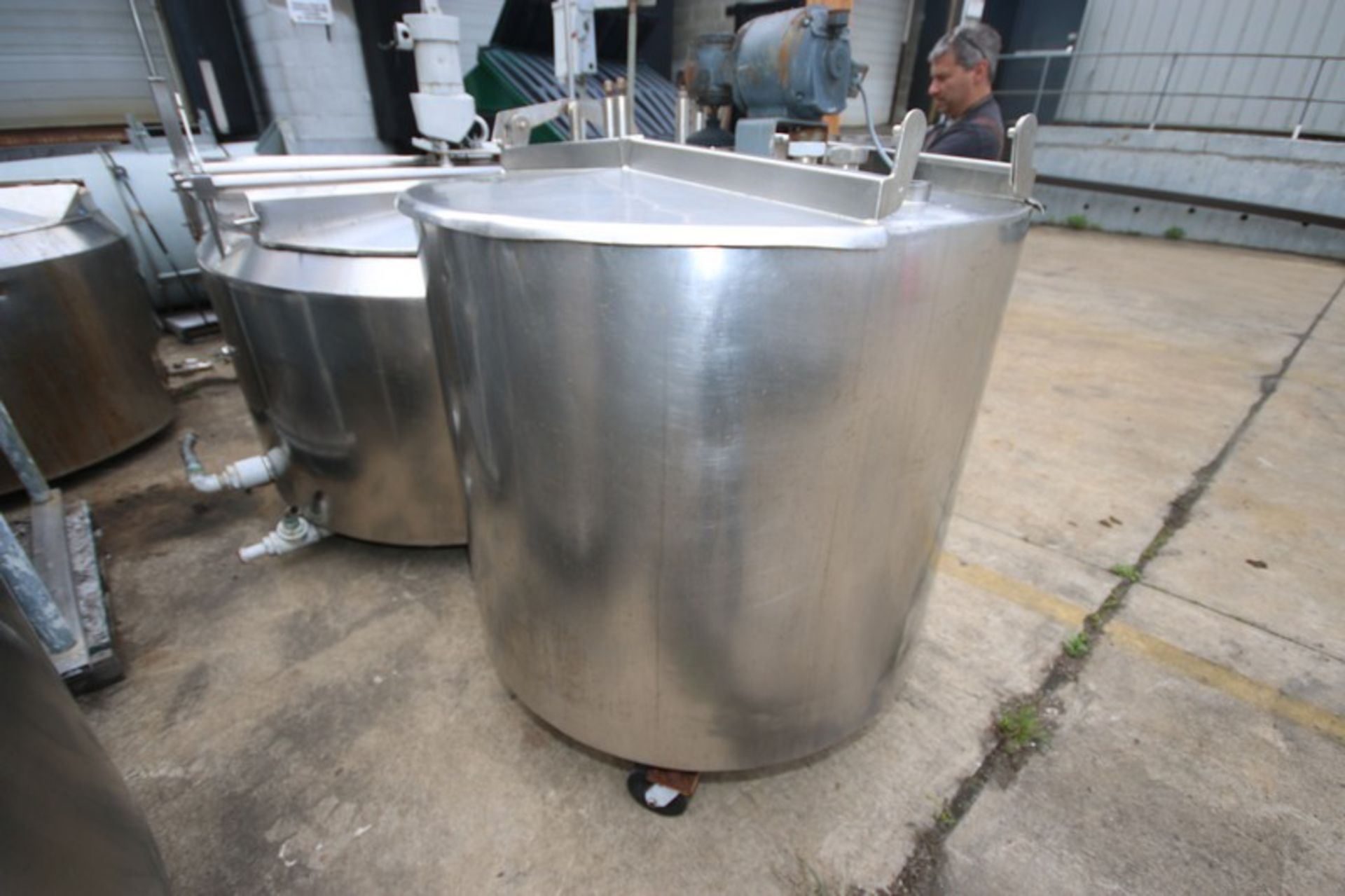 Aprox. 200 Gal. Hinged Lid S/S Jacketed Mix Tank,with Top Mounted Drive Motor with Bottom Sweep - Image 5 of 5