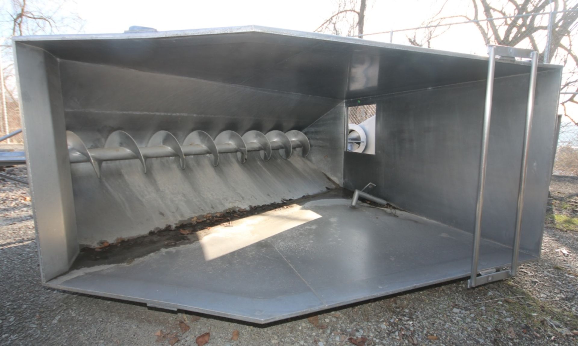Aprox. 8 ft L x 37" W x 90" H S/S AugerBox with 12" S/S Auger (INV#77750)(Located @ the MDG Showroom - Image 3 of 4