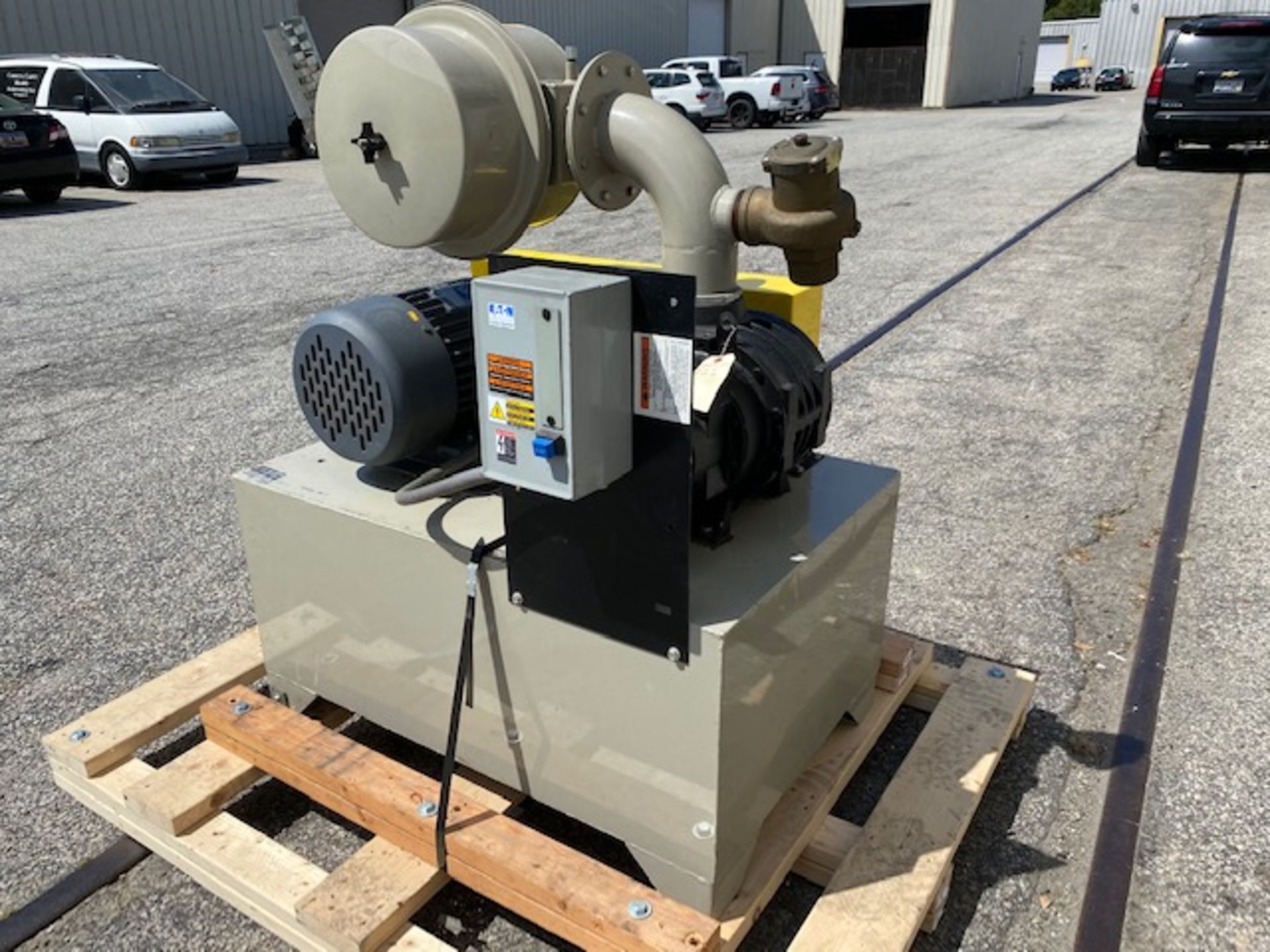 CONAIR Model PD-10 Positive Displacement Vacuum Pump (Located Charleston, South Carolina)