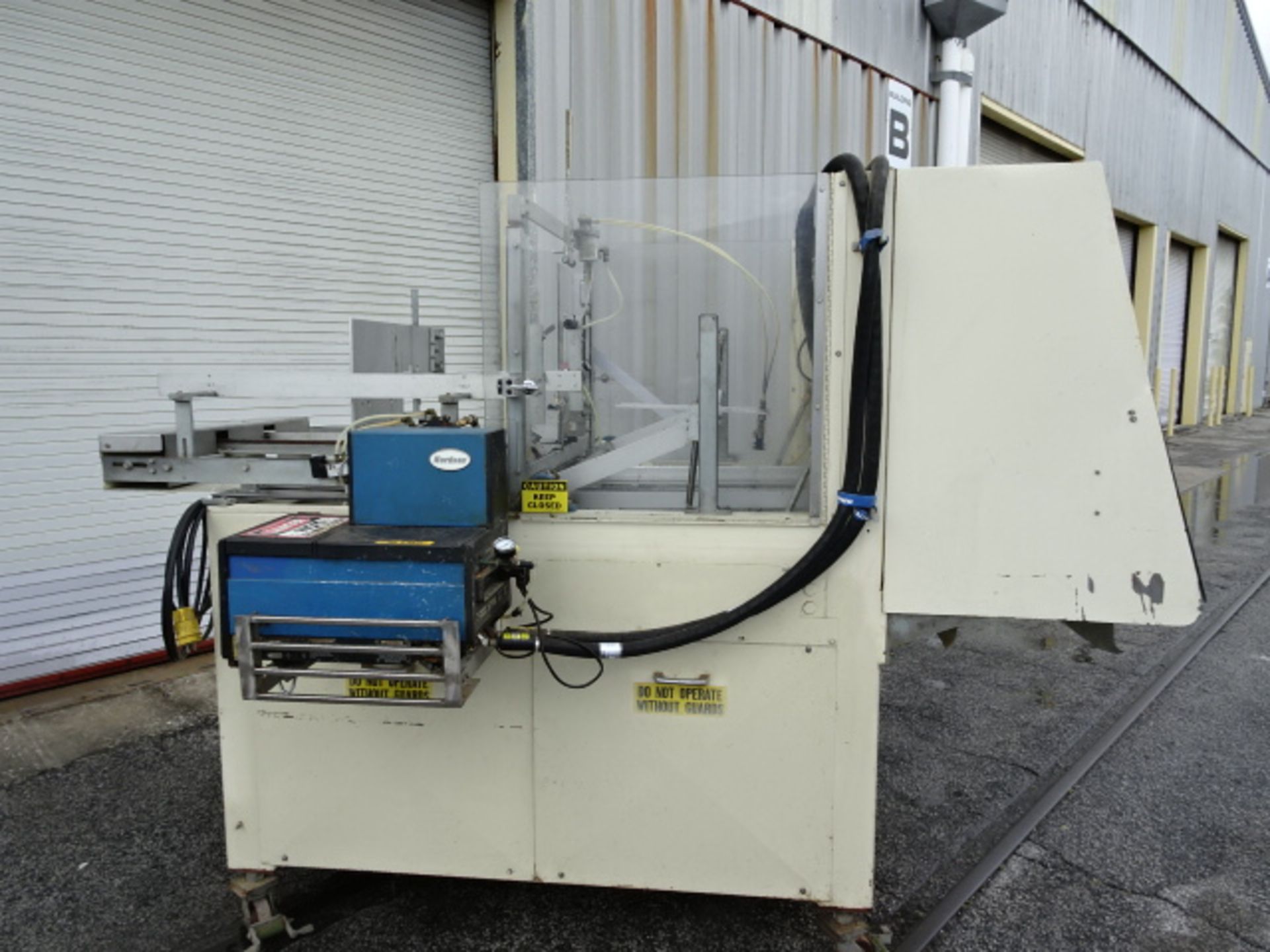 DOBOY 751 Tray Former with Nordson 3500 Hot Melt Glue (Located Charleston, South Carolina) - Image 2 of 4