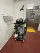 NILFISK PORTABLE DUST-COLLECTOR/VACUUM, TYPE 137/100