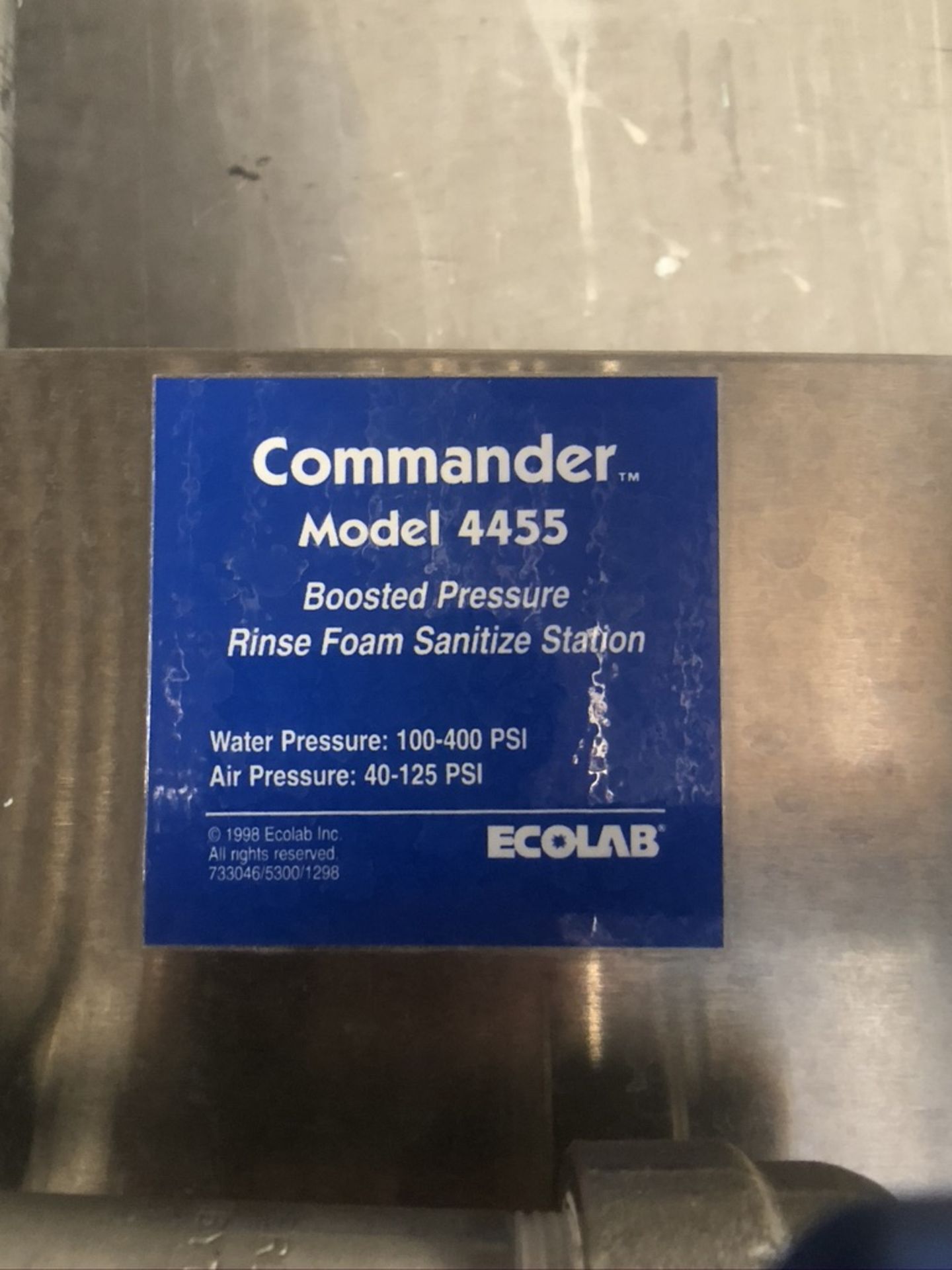 (1) COMMANDER SANITIZATION STATION MODEL 4455 WITH HOSE, (1) HOSE REEL WITH LEONARD SW-75 MANUAL - Image 2 of 16