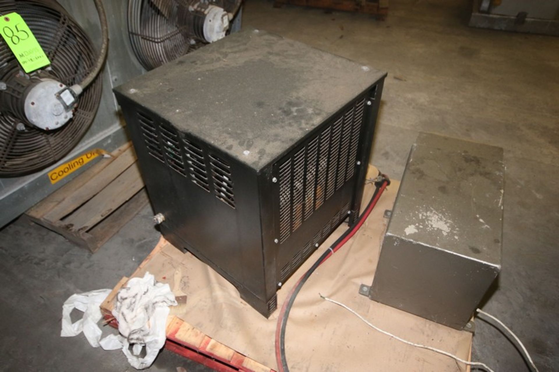 Force Battery Charger, M/N SMC36C-10116YG-00, with Gray Connector (LOCATED IN DOUGLAS, GA) (Rigging, - Image 4 of 4