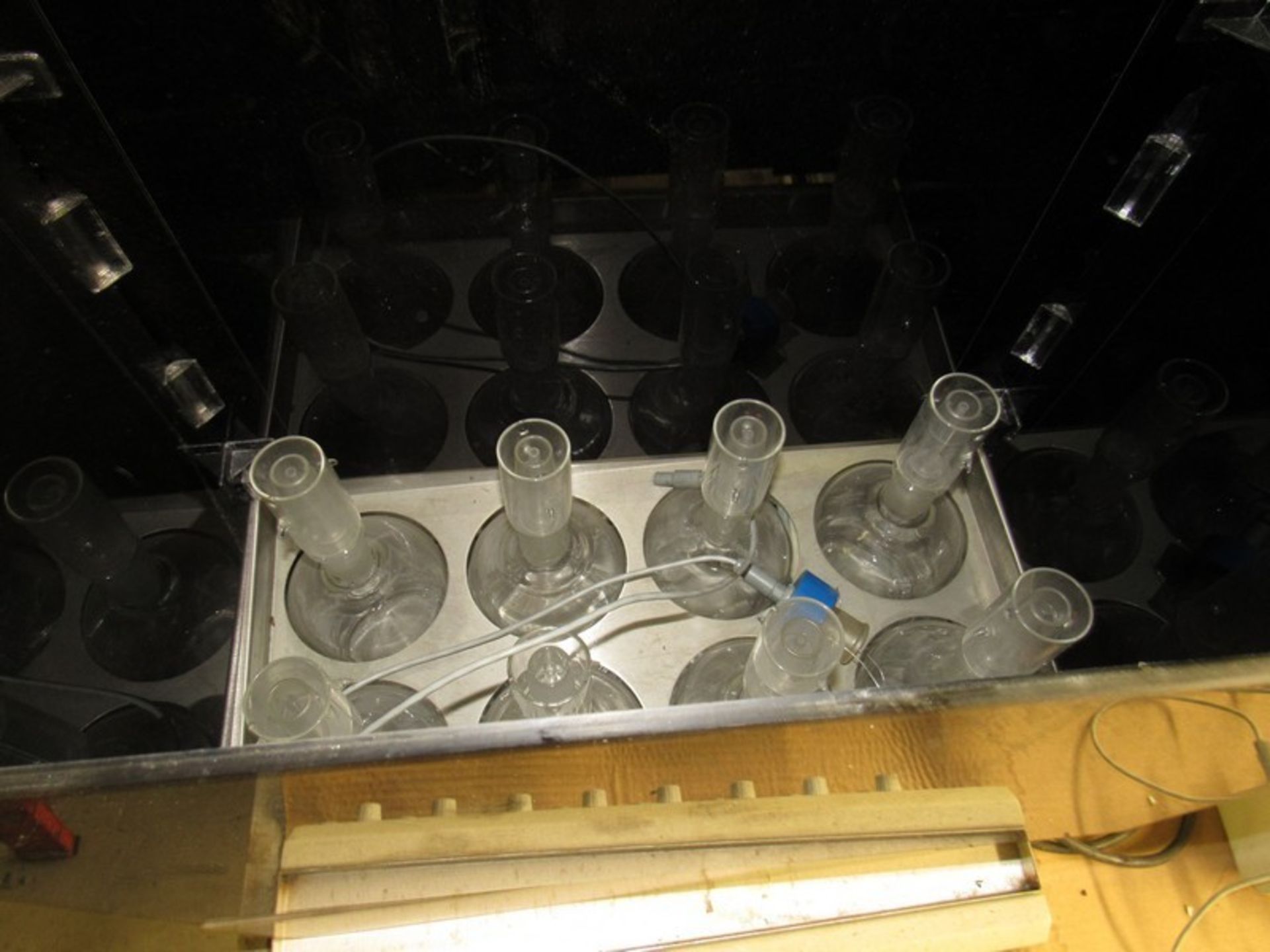 Electrolytic Respirometer Biodegradability Testing Machine with 16 Channel, computer and manuals. ( - Image 10 of 10