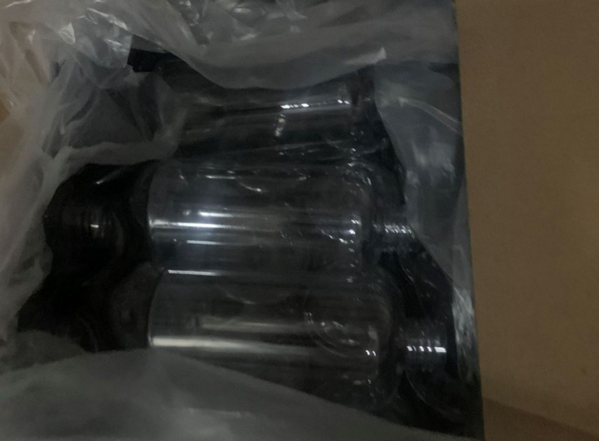 50,000 8-oz CLEAR Bottles with Pumps Bid per 1000 (LOCATED IN IOWA, - Image 2 of 6