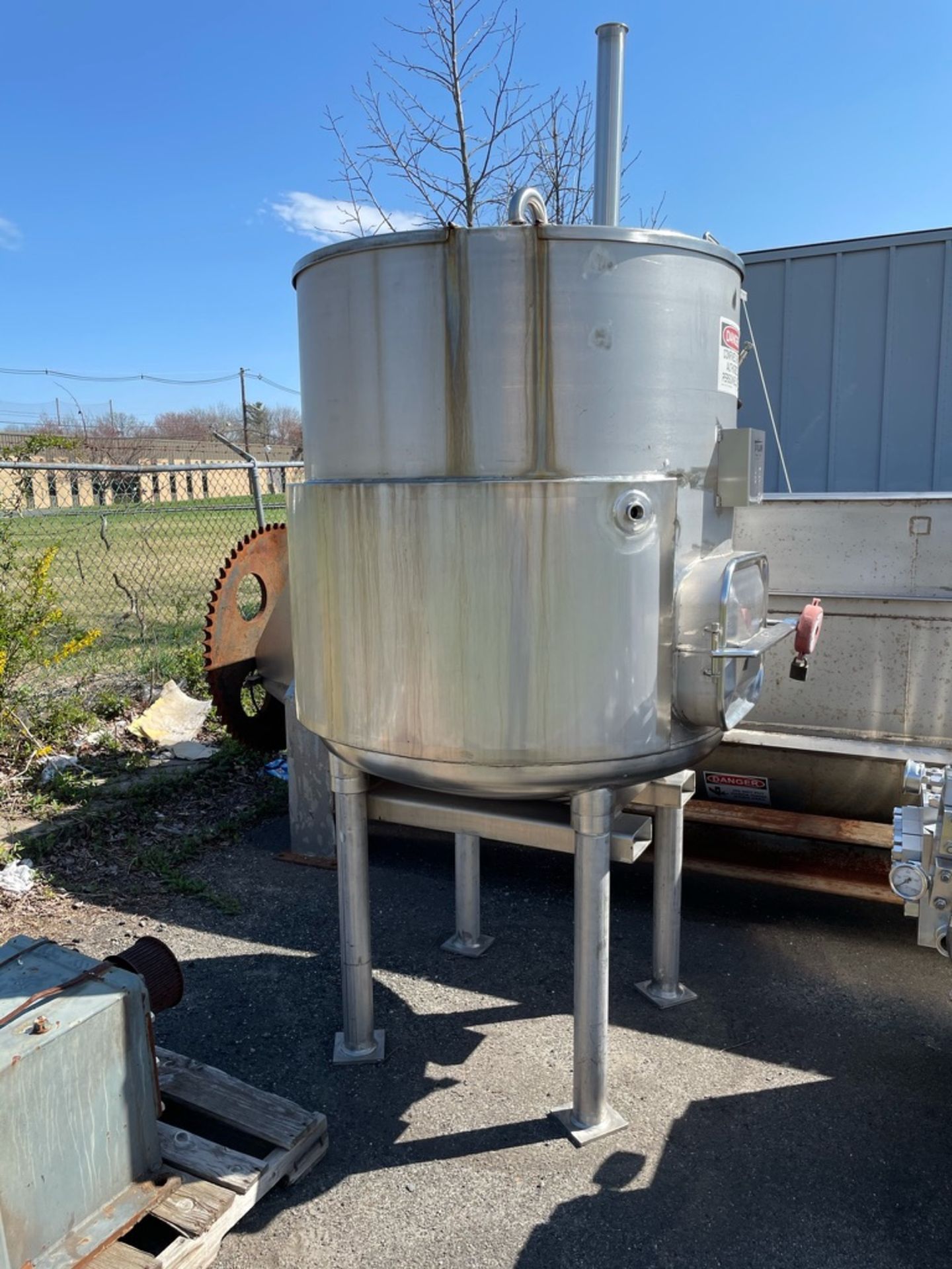 TOLAN 400 GALLON S/S PRESSURE VESSEL, S/N 8219 (LOCATED IN NEWARK, NJ) - Image 2 of 5