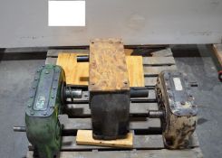 Lot of gear reducers. Dorris Speed Reducer #3815 Ratio 15.5 HP: 15.6@1750 RPM (Located Lebanon,