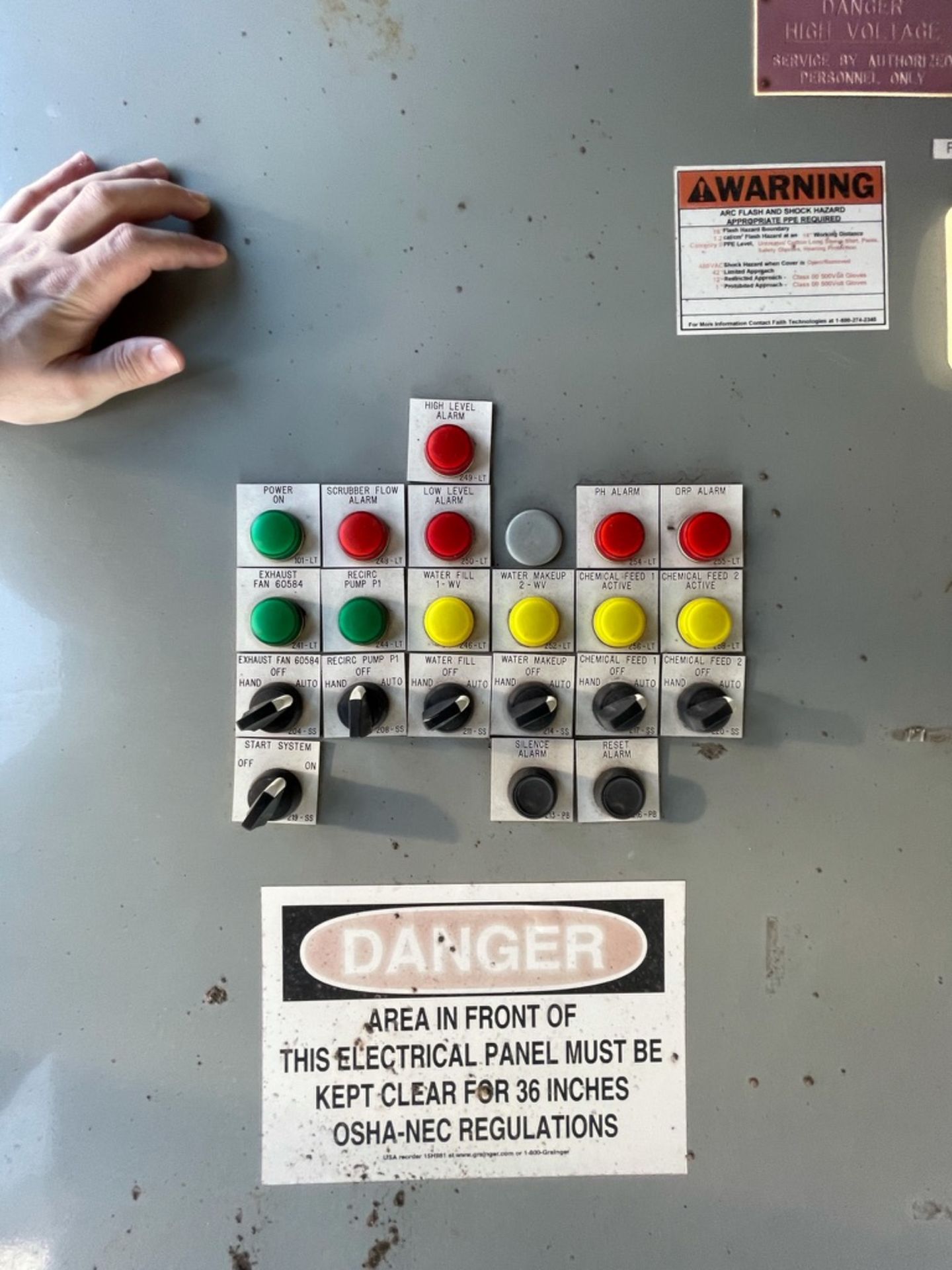 CONTROL PANEL WITH YASKAWA VFD(LOCATED IN NEWARK, NJ) - Image 4 of 13