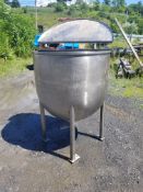 Used 125 gallon single walled 304 SS tank, Open top with hinged lid. Dish bottom with 1 ½” center