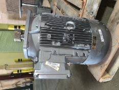 Never used 15HP Electric Motor (LOCATED IN IOWA, RIGGING INCLUDED WITH SALE PRICE) -- Optional